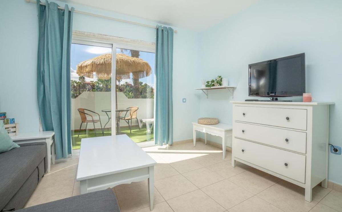 Apartamento con vista a la piscina