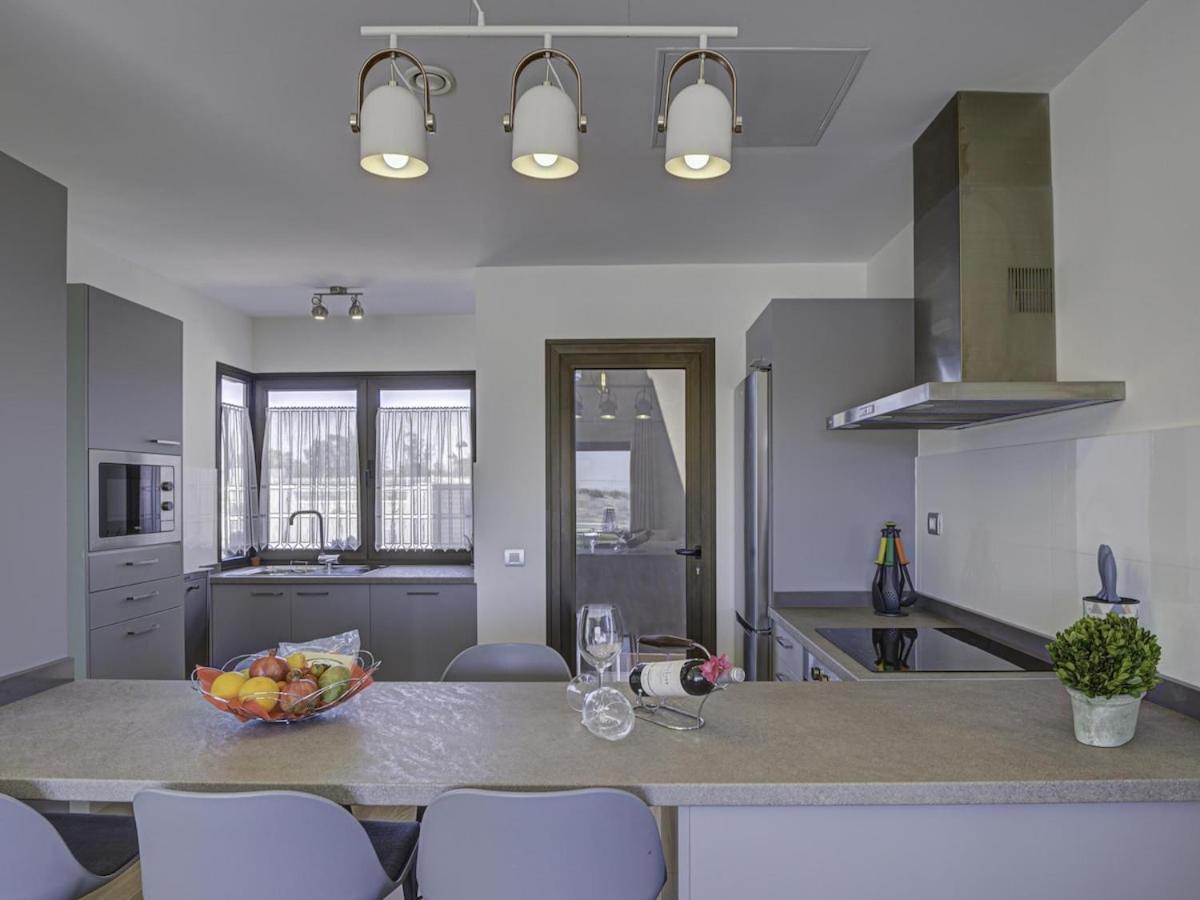 Villa photo 3
