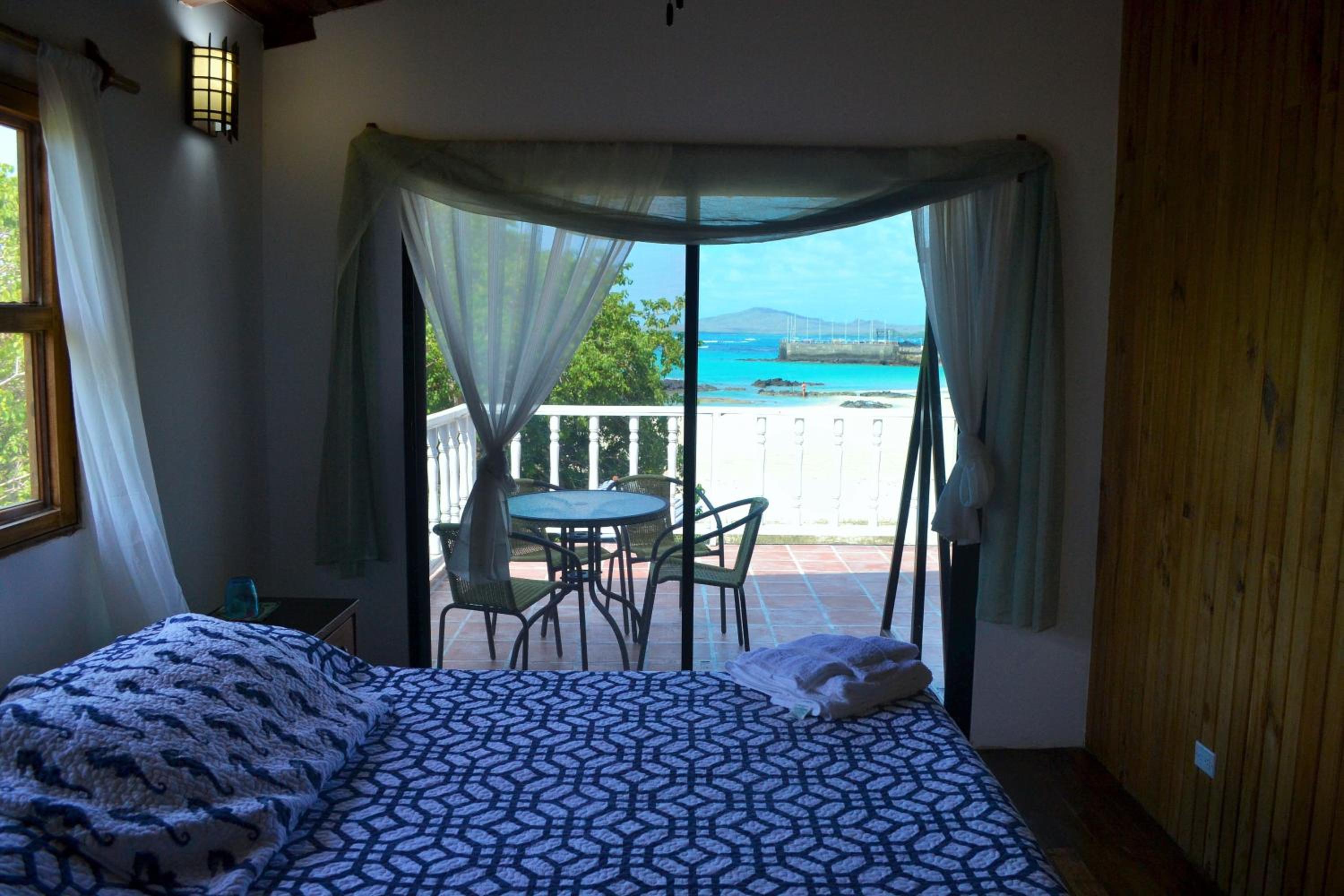 Deluxe Double Room with Balcony and Sea View photo 3