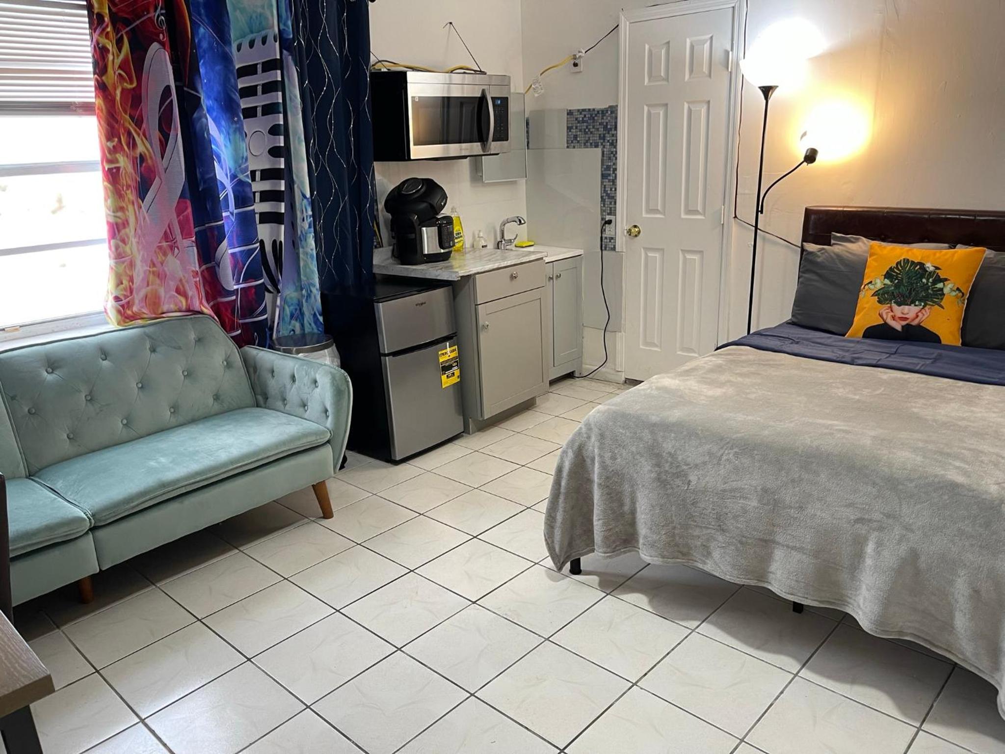 Double Room with Private Bathroom photo 1
