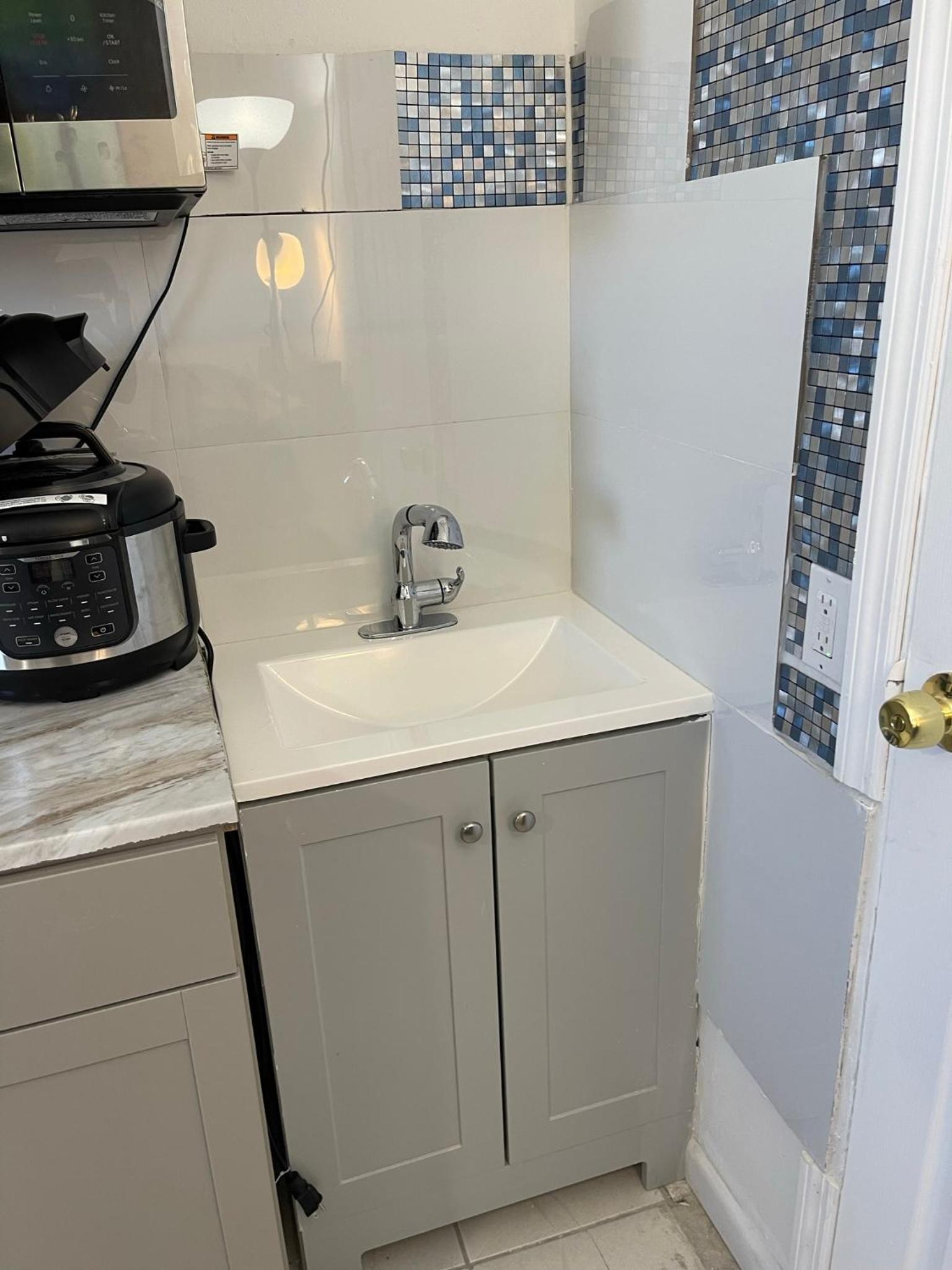 Double Room with Private Bathroom photo 2