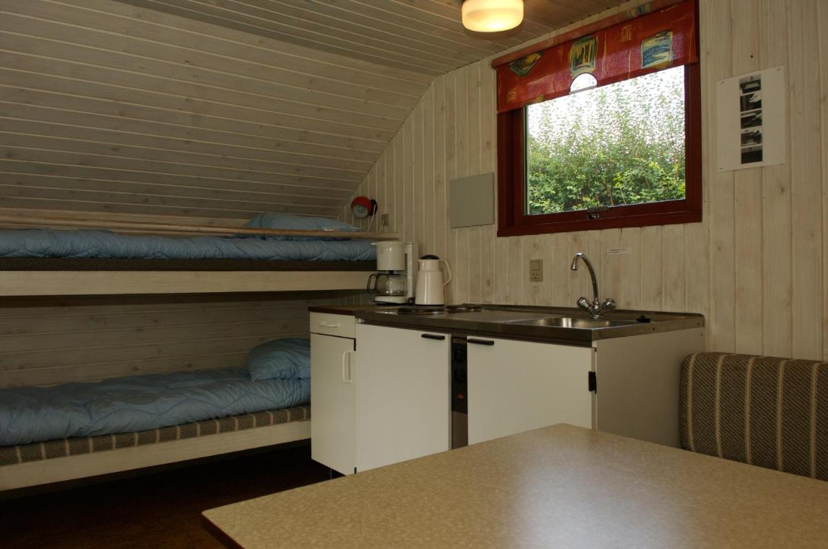 Economy Cottage with Shared Bathroom (4 Adults) photo 1