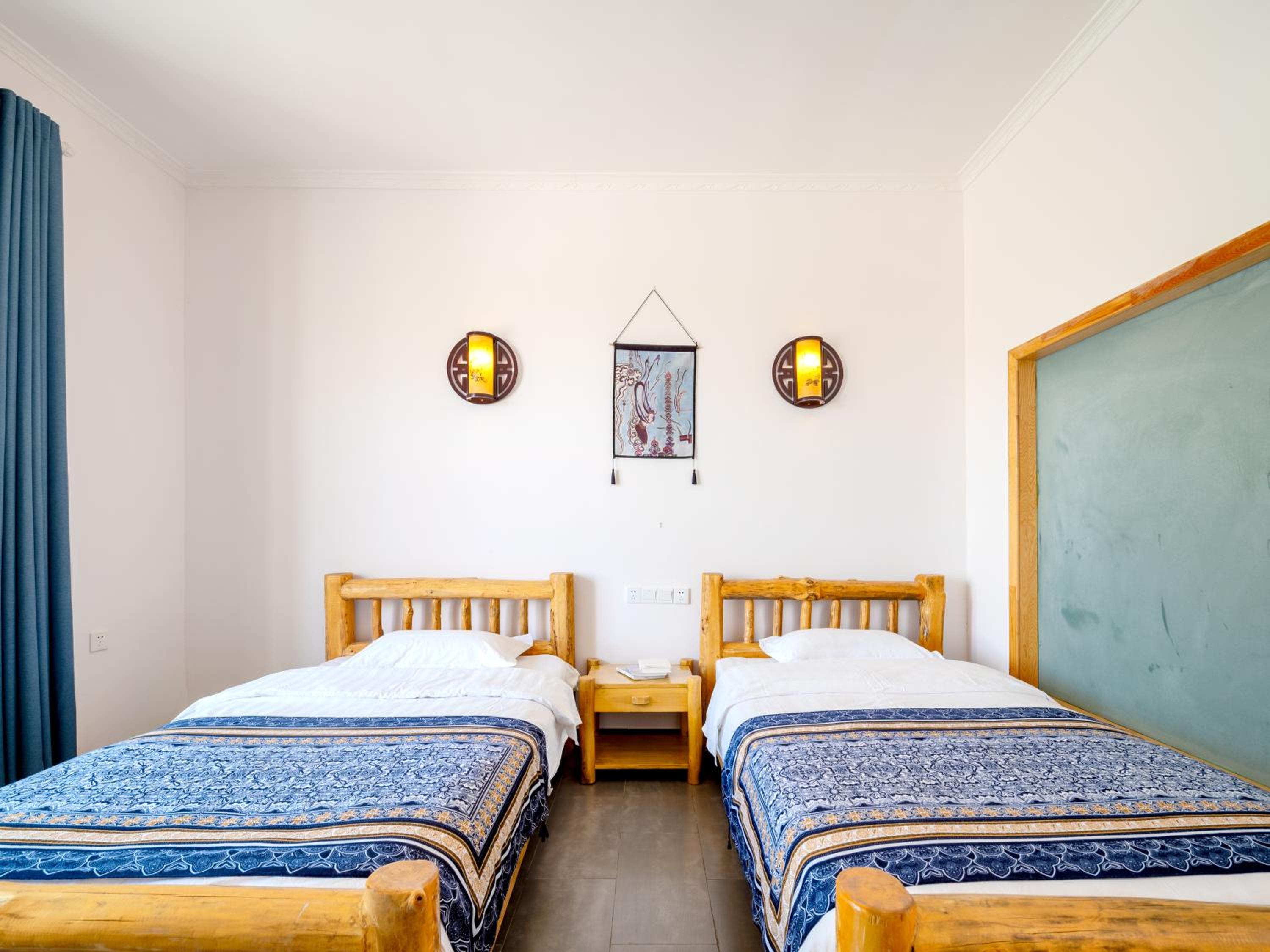 Deluxe Twin Room photo 3