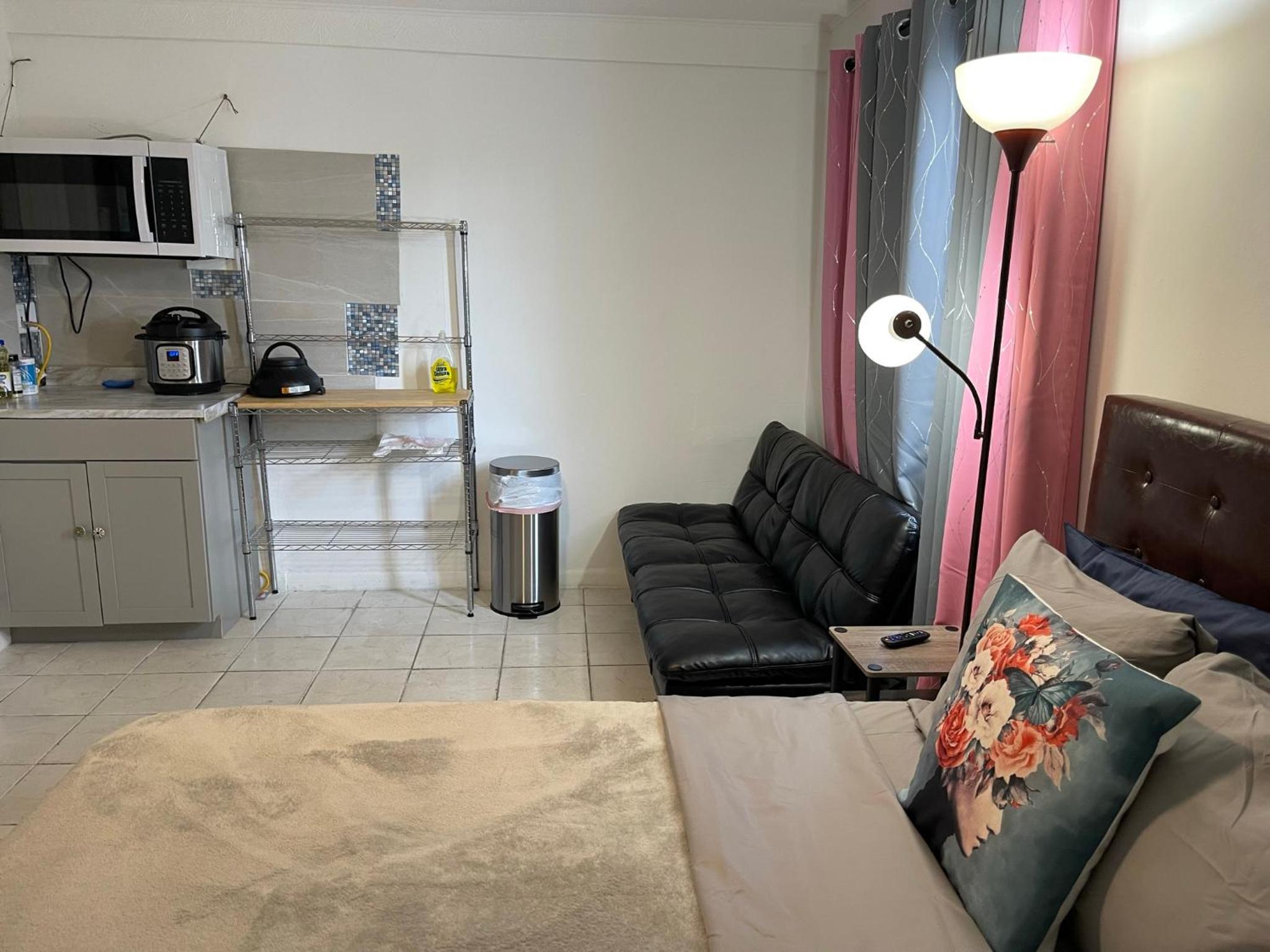 Double Room with Private Bathroom photo 2