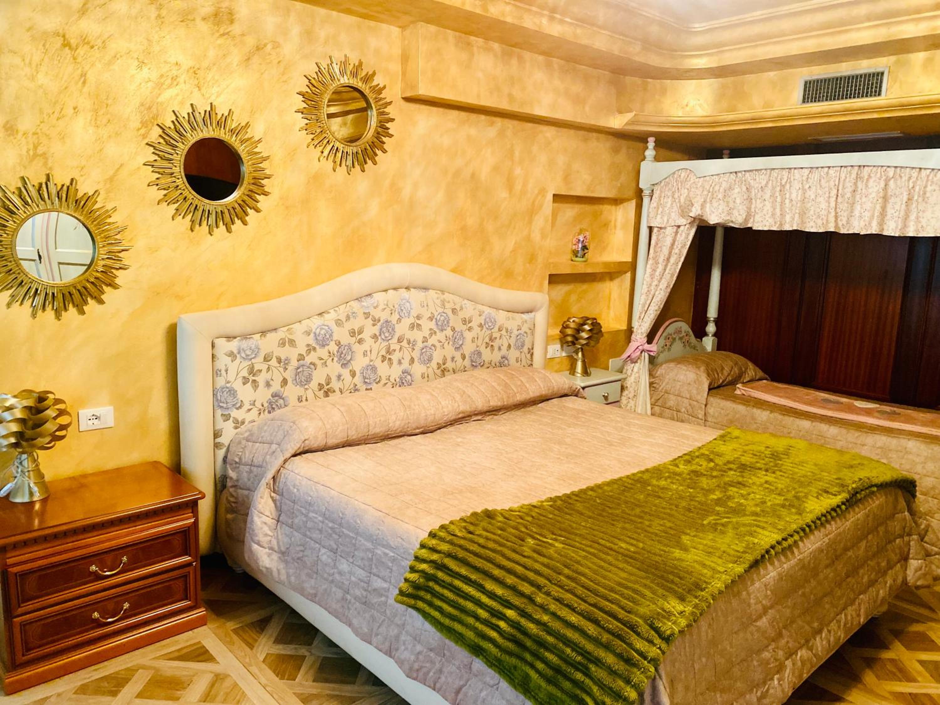 Superior Triple Room photo 2