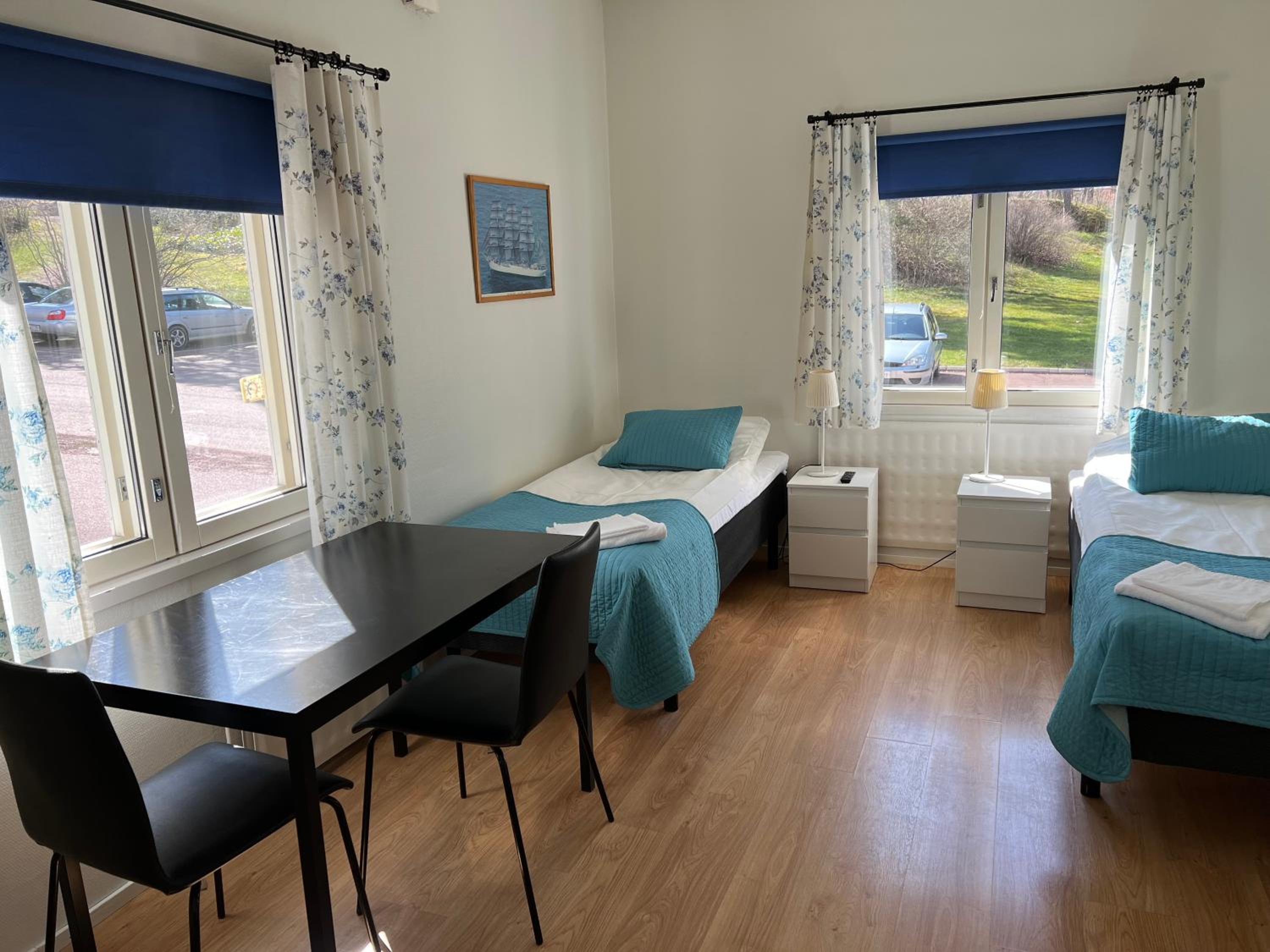 Double Room with Shared Bathroom photo 2