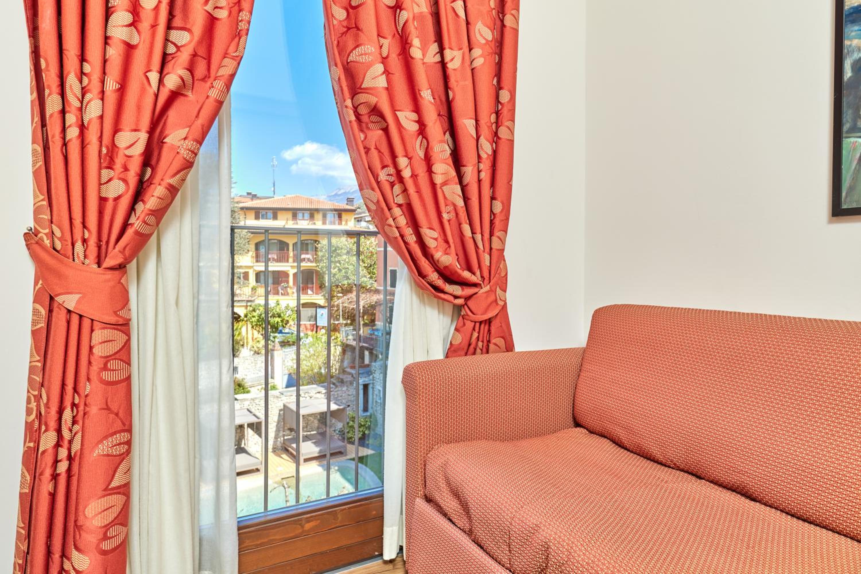 Superior Suite - Photo 3