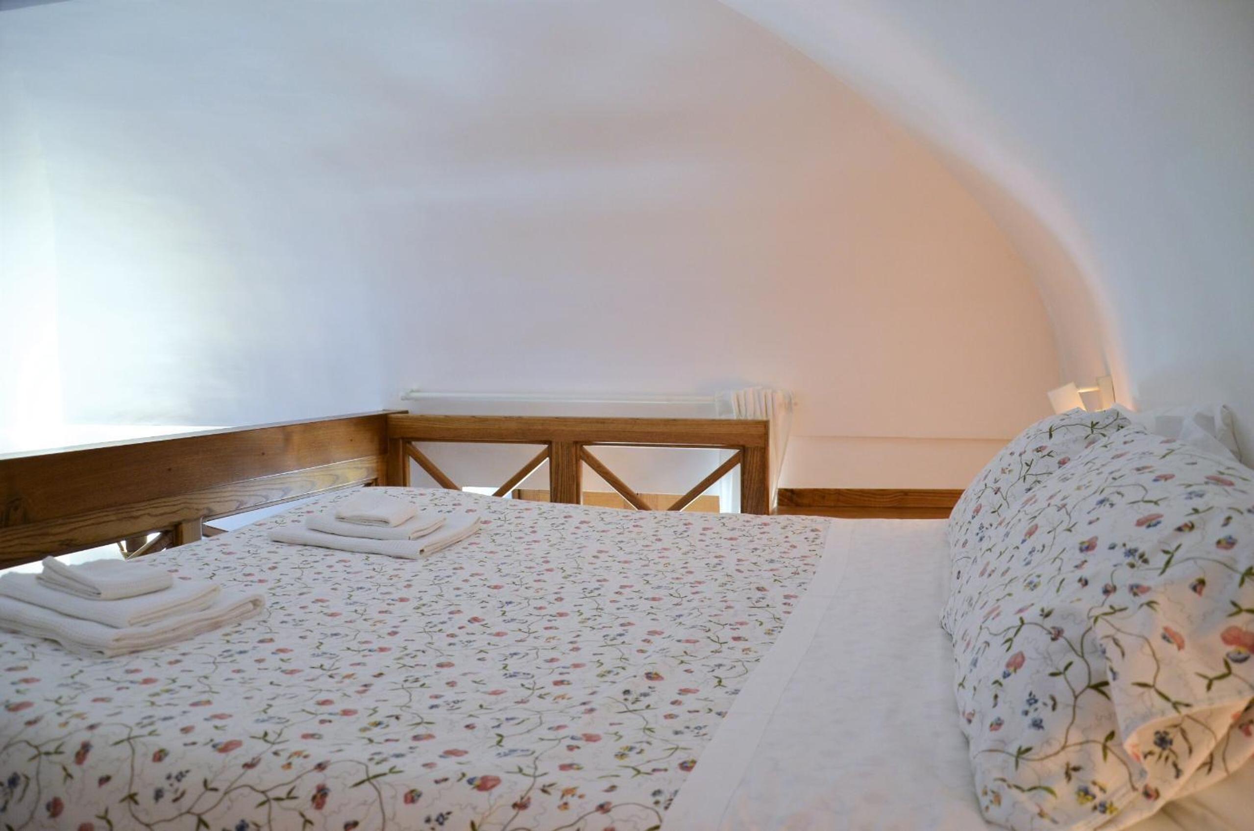Double Room with Private Bathroom - Photo 6