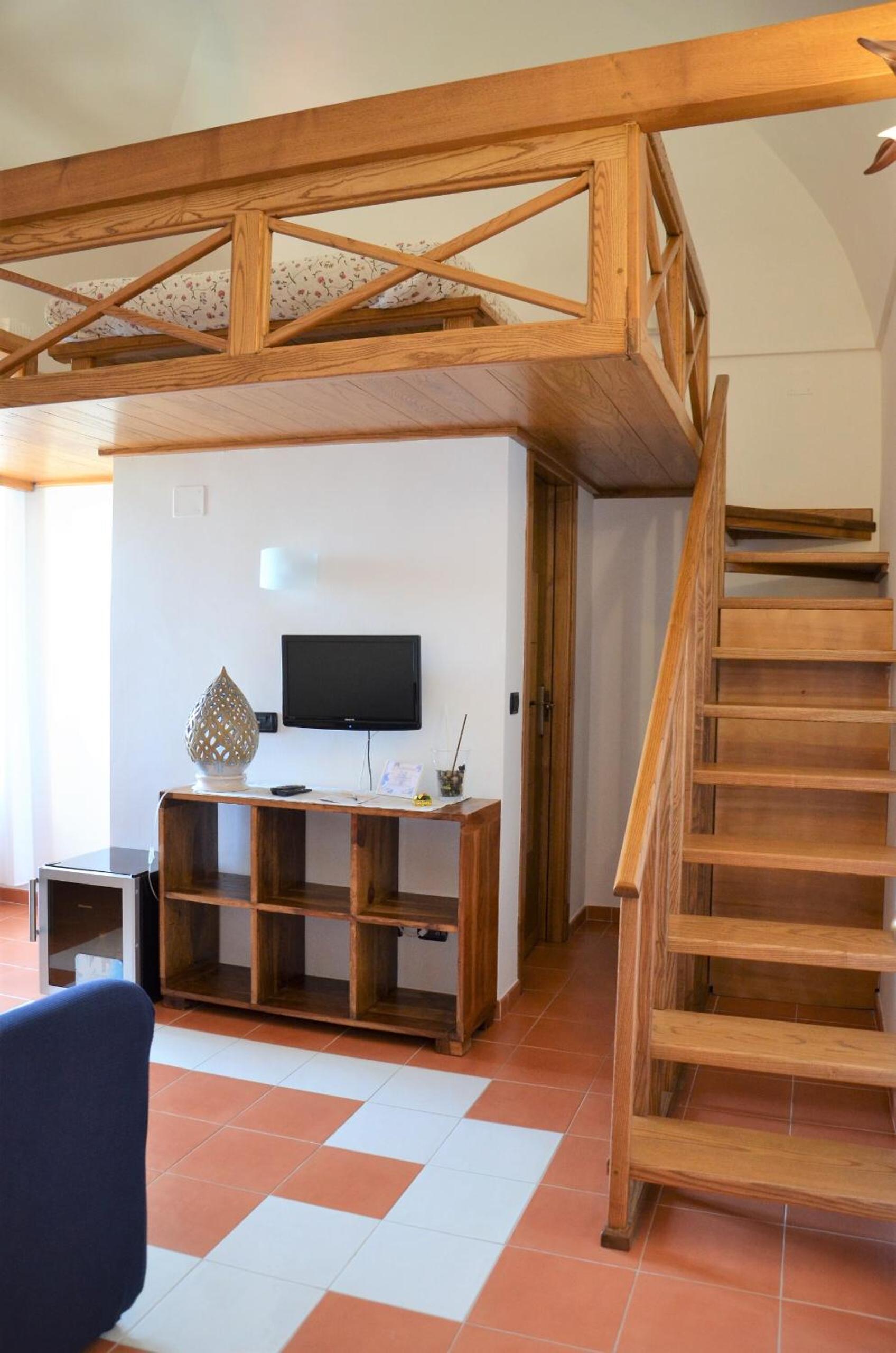 Double Room with Private Bathroom - Photo 5