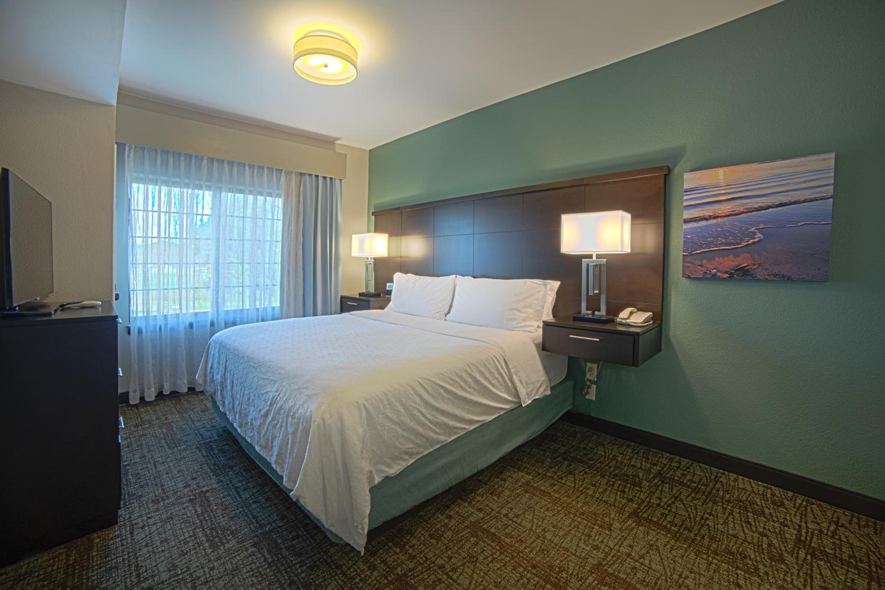 One-Bedroom Suite with Two Queen Beds - Photo 8