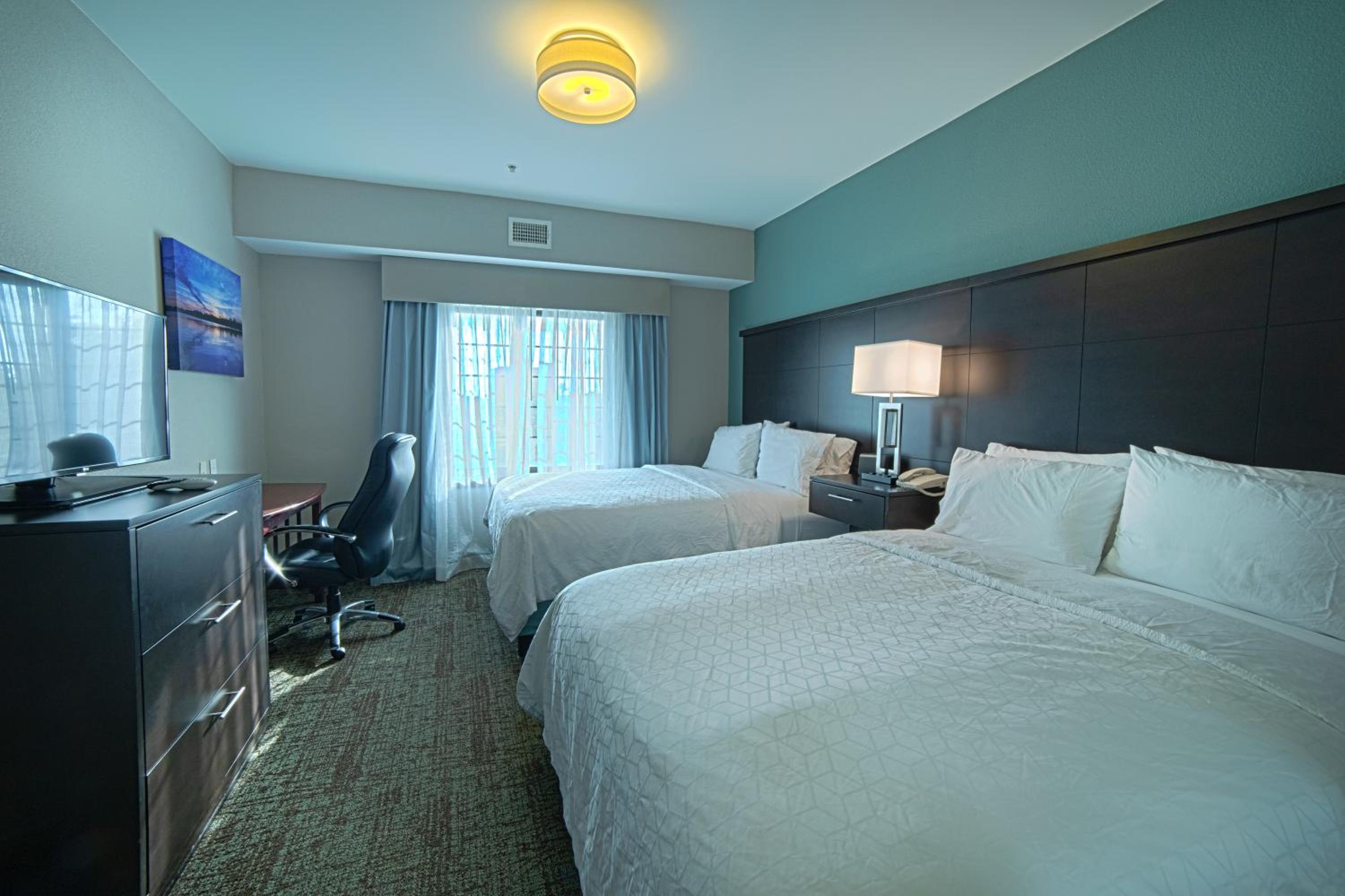One-Bedroom Suite with Two Queen Beds - Photo 1