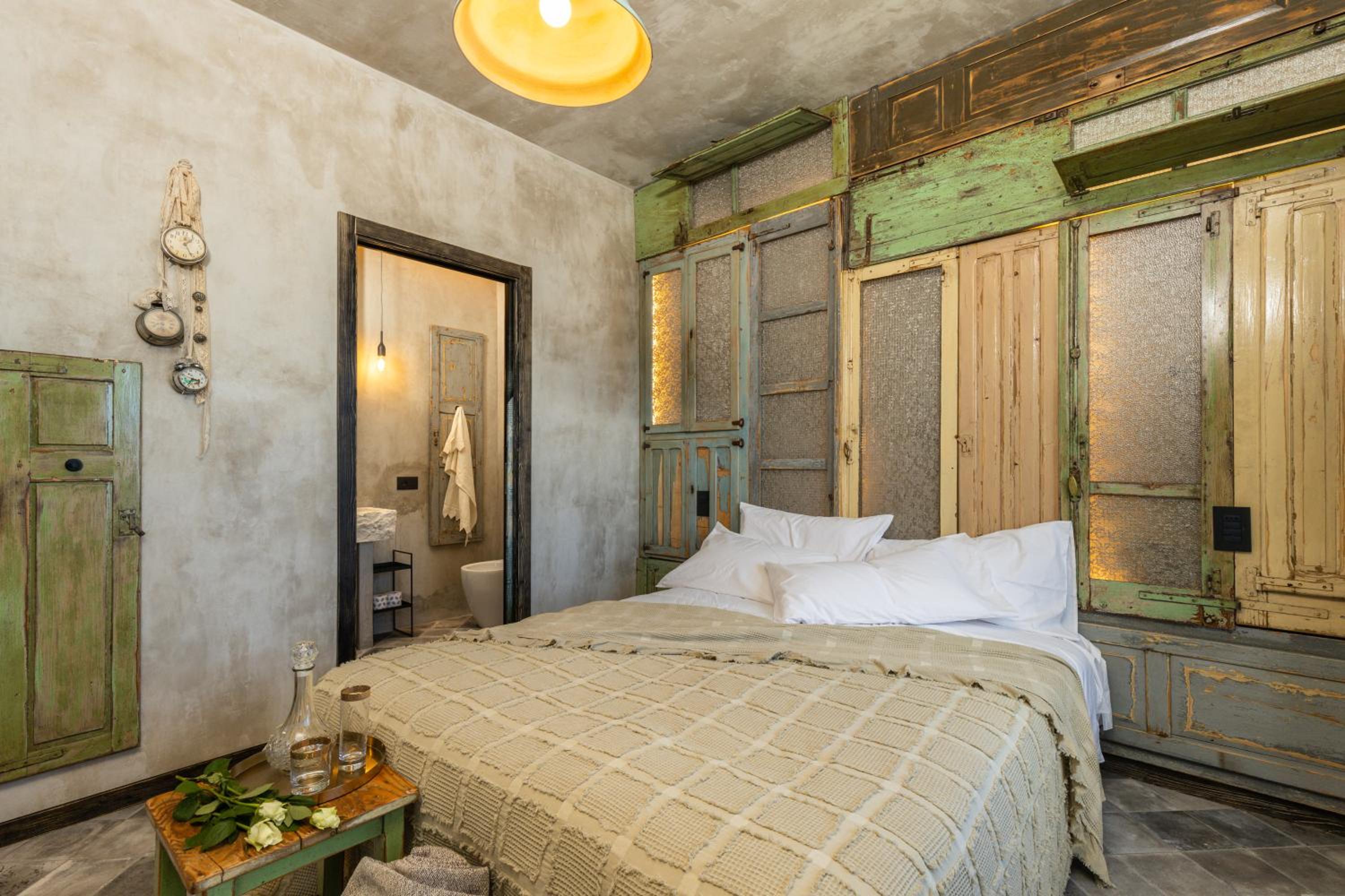 Superior Double or Twin Room with Mountain View photo 3