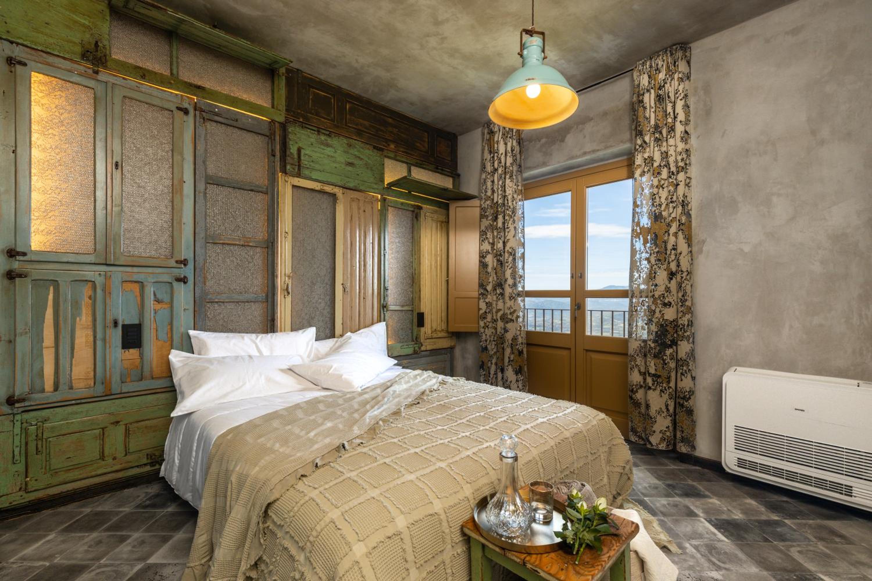 Superior Double or Twin Room with Mountain View