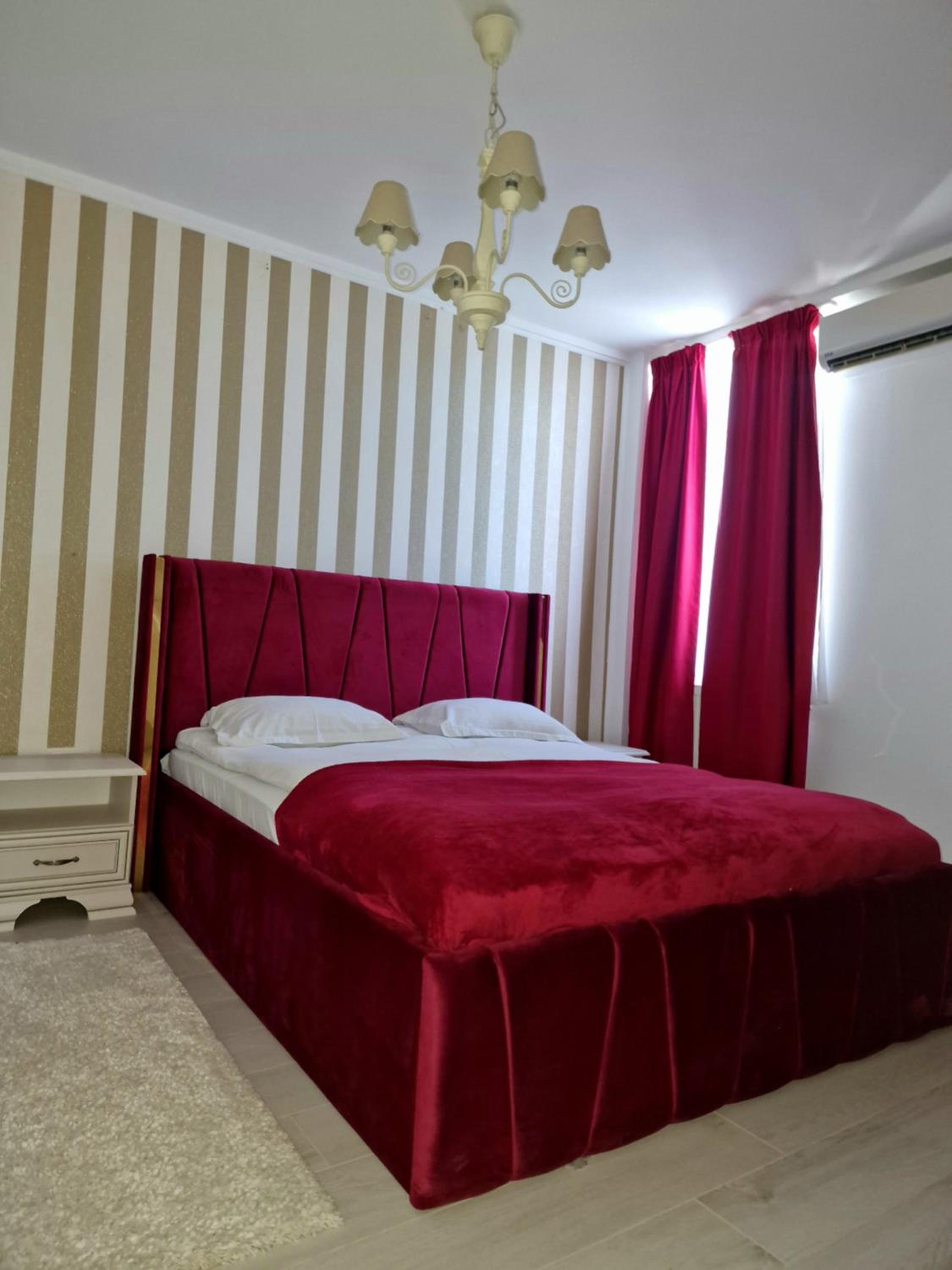 One-Bedroom Apartment with Balcony - Photo 7