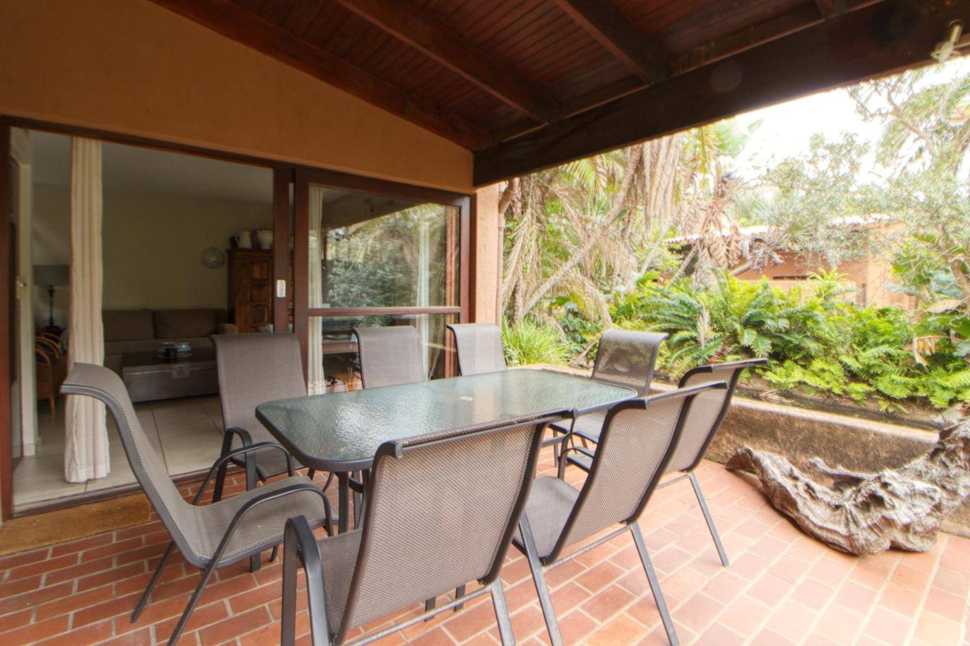 Villa photo 3