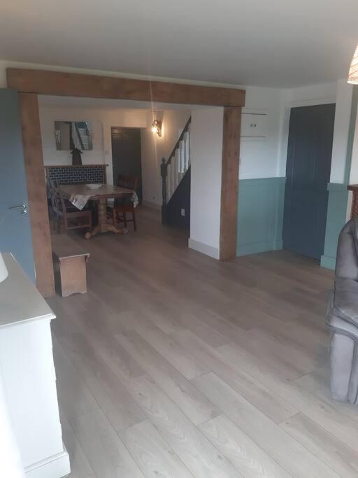 Three-Bedroom Apartment photo 2