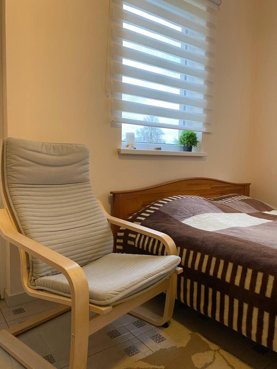 One-Bedroom House - Photo 16