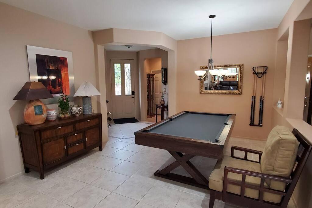 Four-Bedroom House photo 3