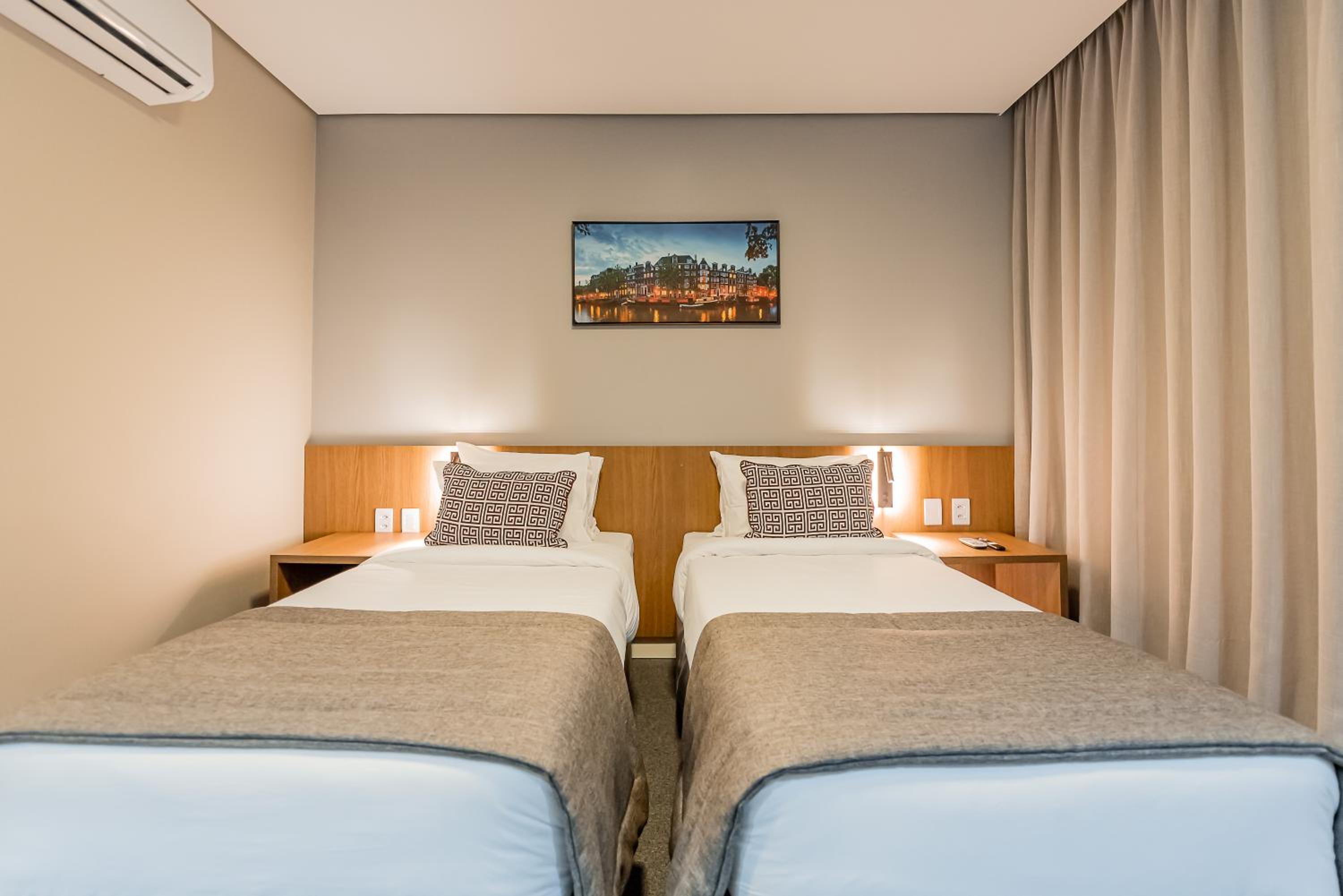 Superior Twin Room - Photo 2