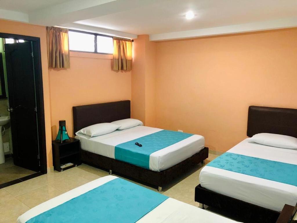 Quadruple Room with Bathroom photo 1