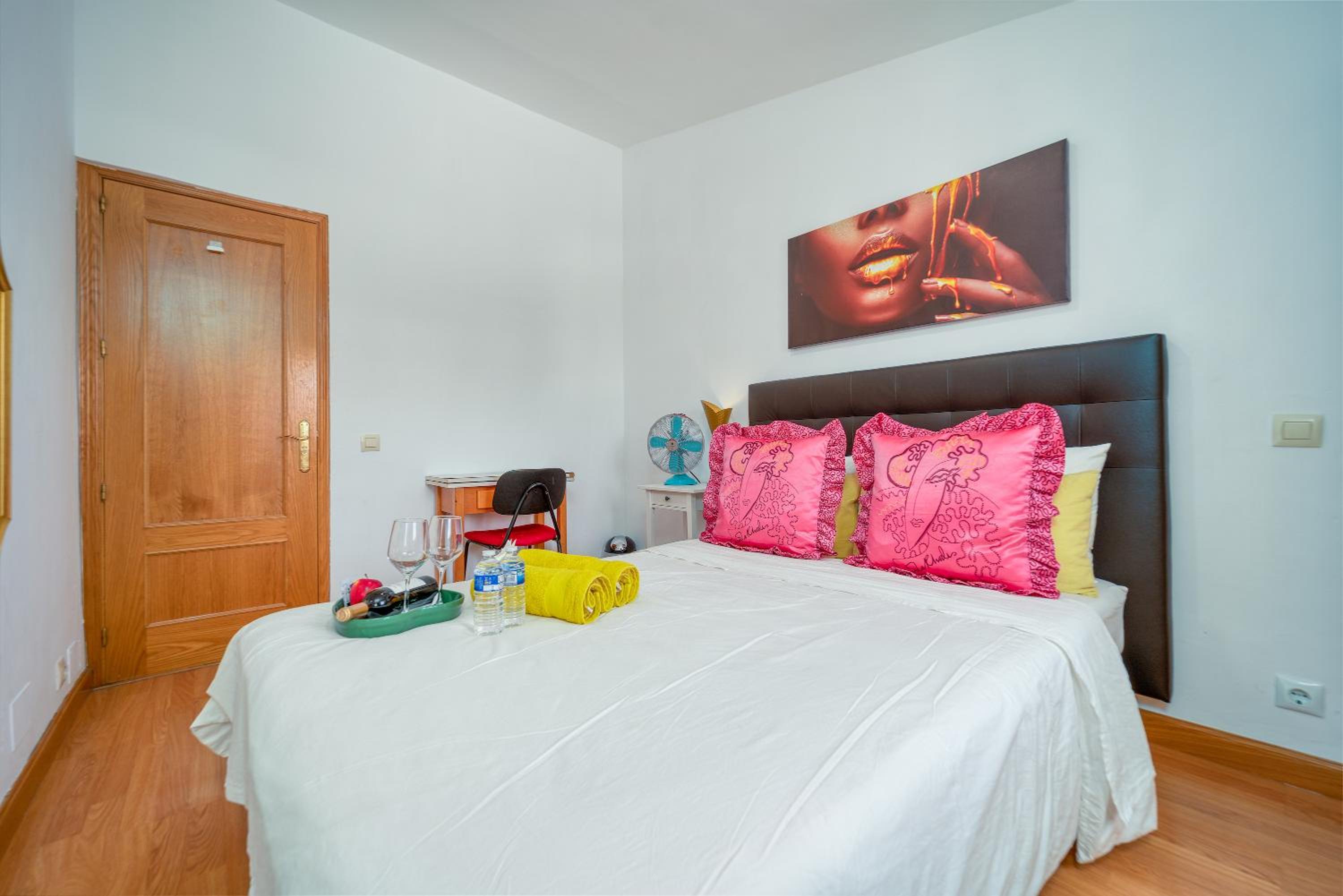 Double Room with Private Bathroom photo 3
