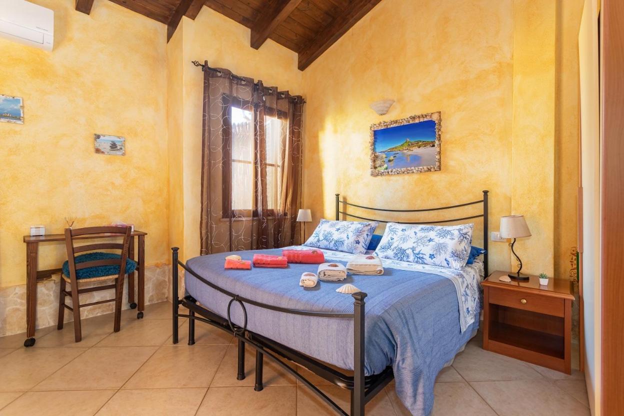 Double Room with Private Bathroom - Photo 21