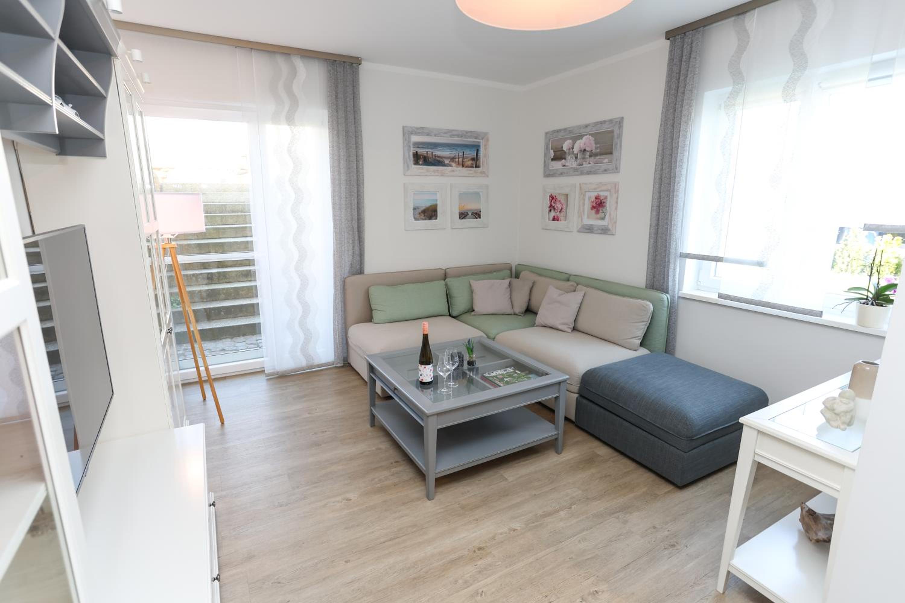 One-Bedroom Premium Apartment photo 1
