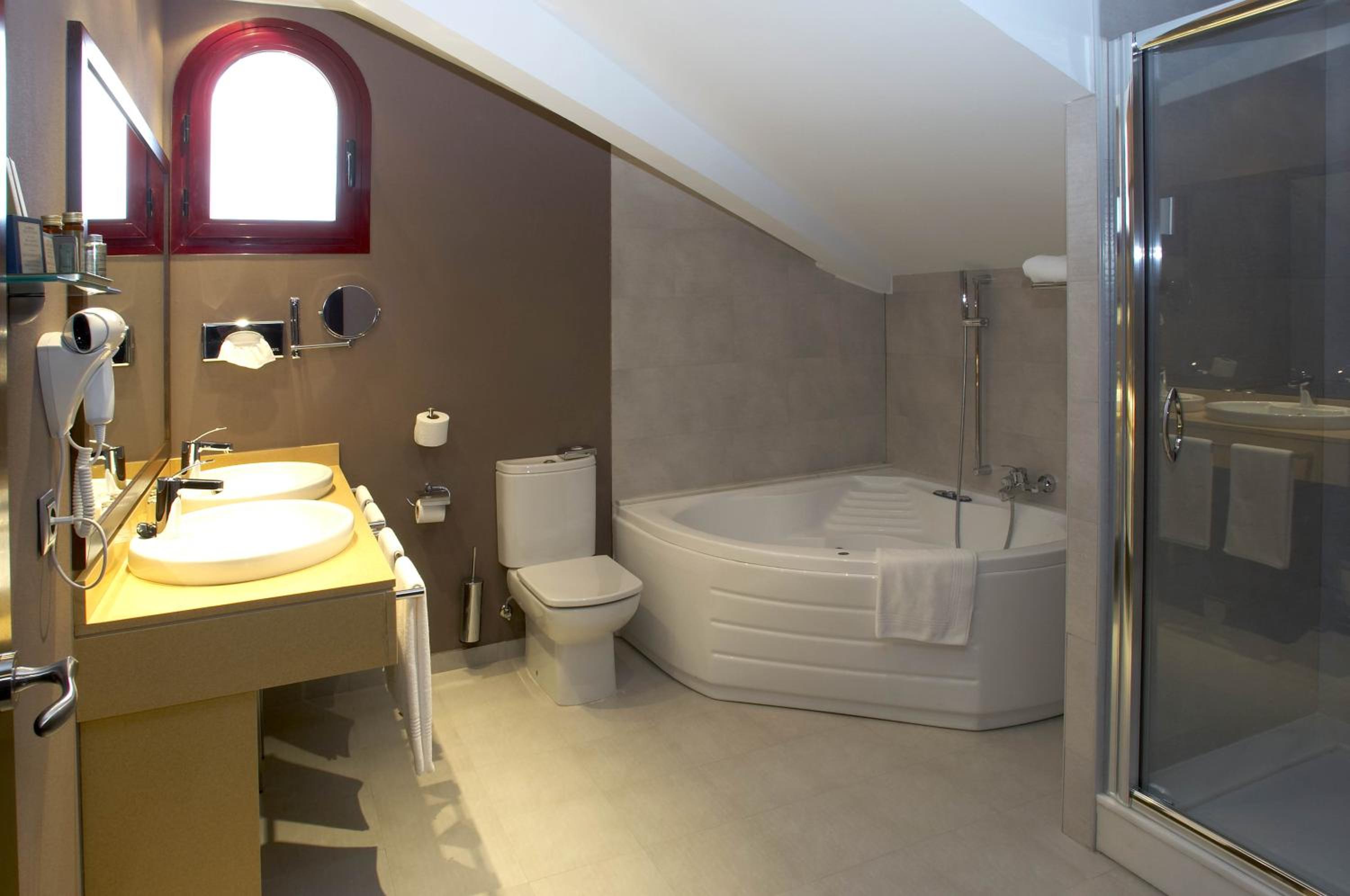 Junior Suite - Photo 30