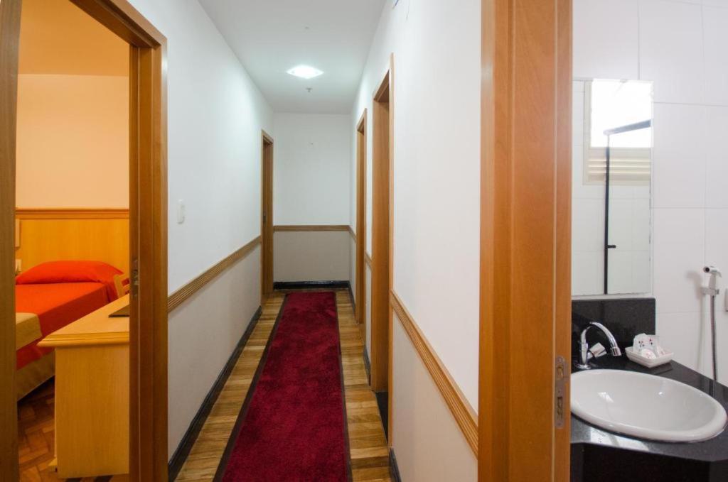 Twin Room with Private External Bathroom - Photo 1