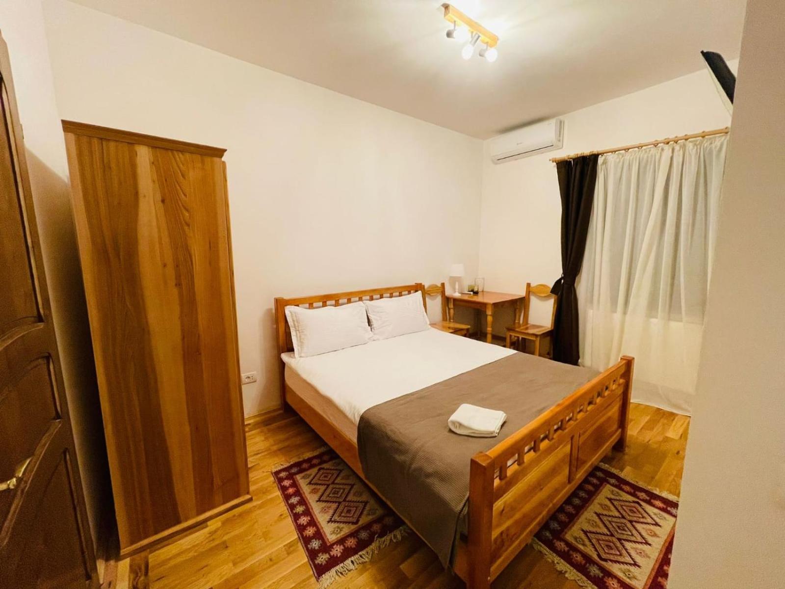 Deluxe Double Room with Shower - Photo 2