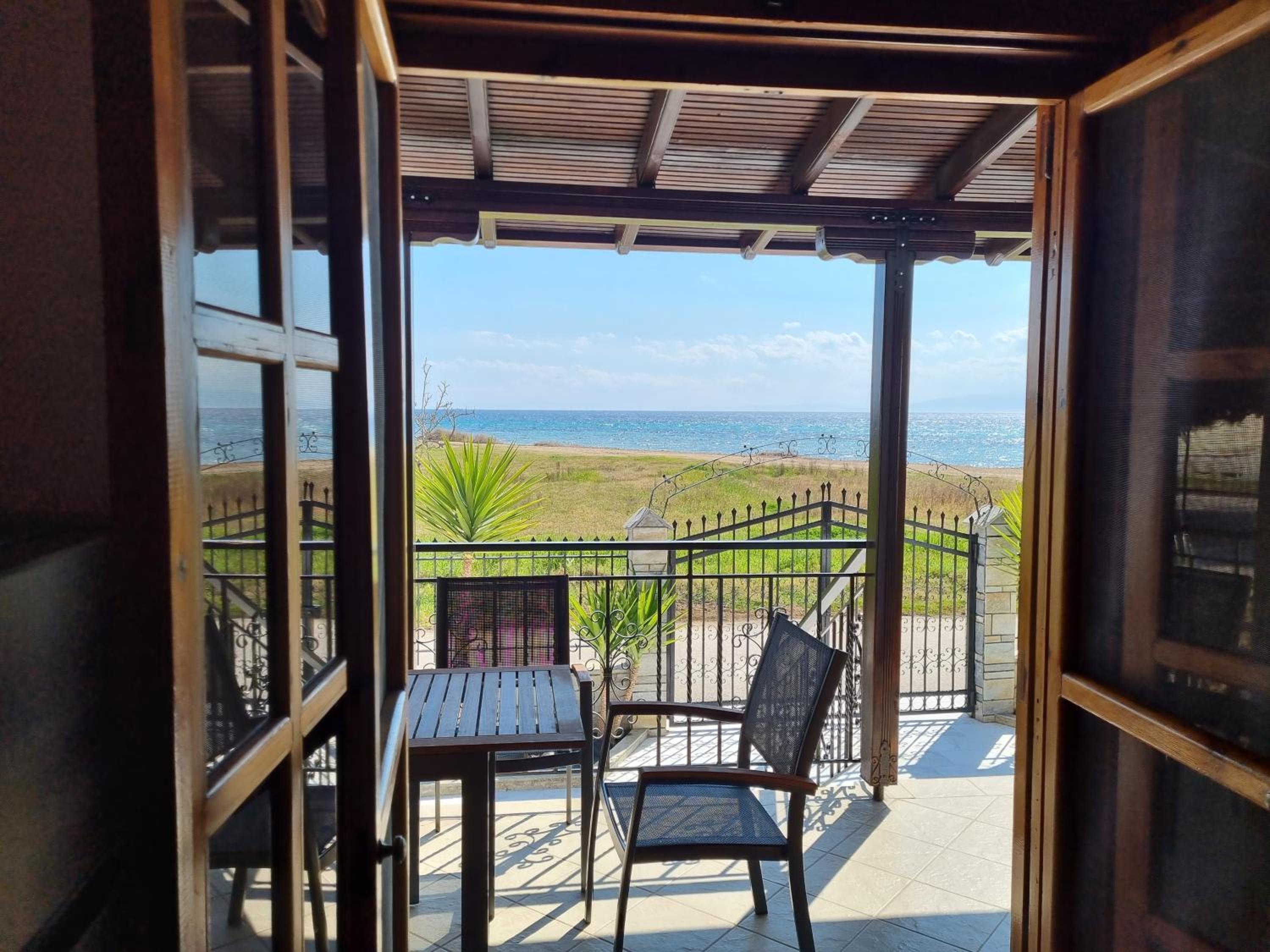 Three-Bedroom Villa photo 2