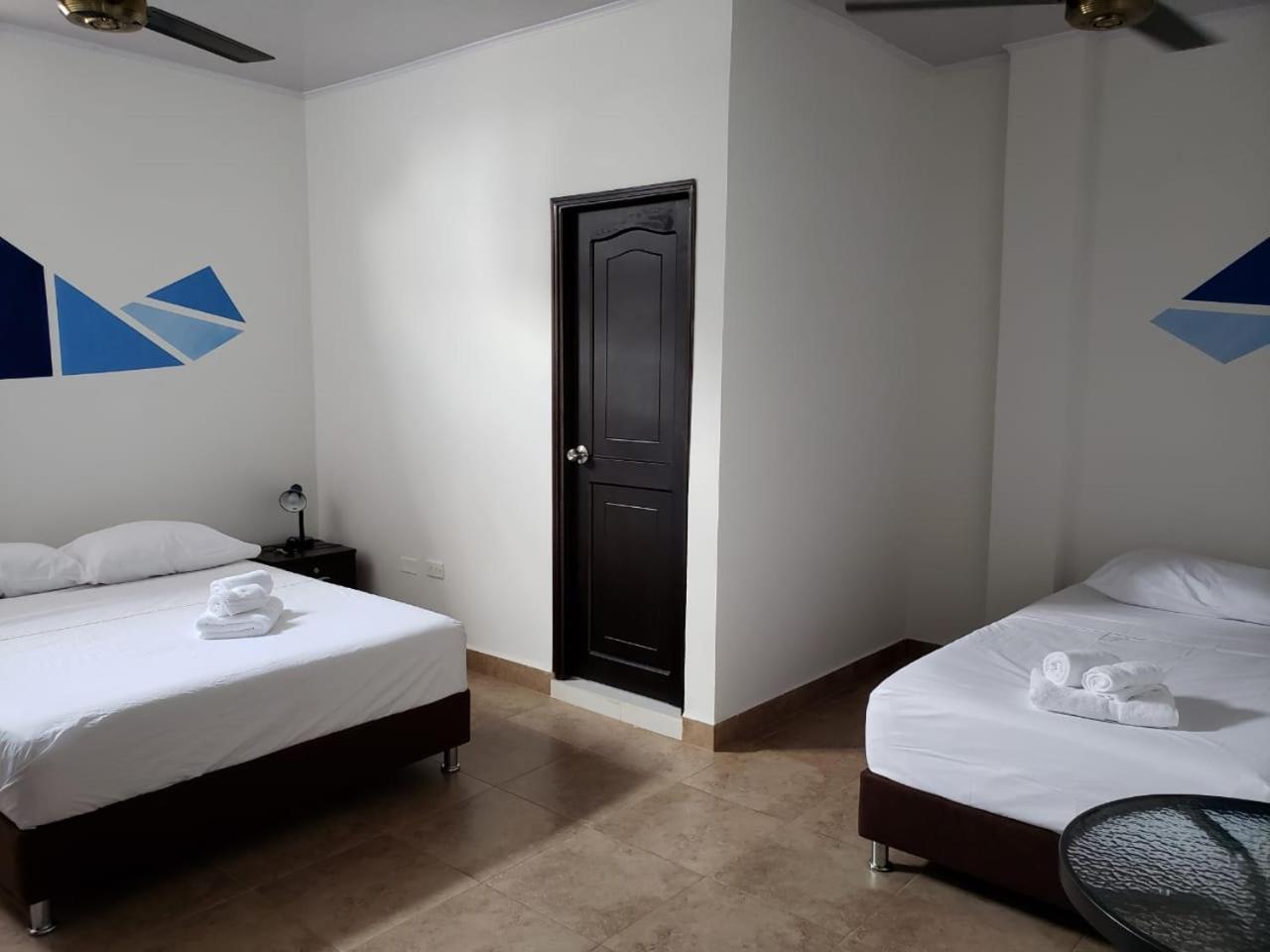 Deluxe Room (2 Adults + 1 Child)