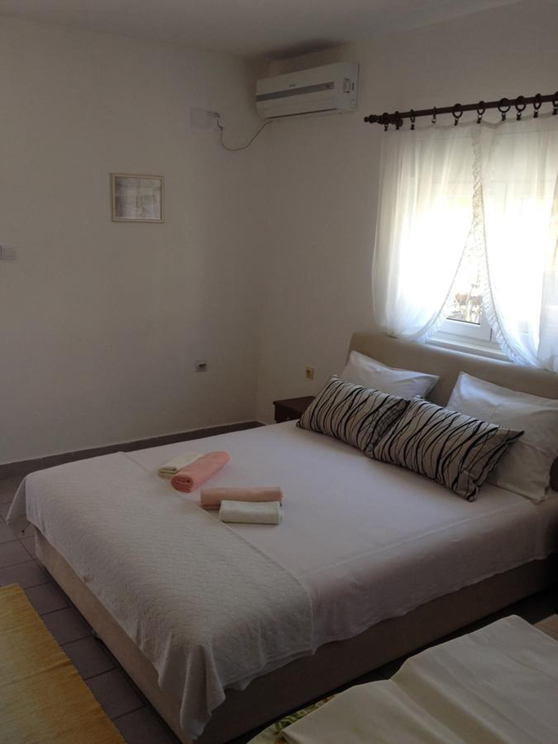 Studio Apartment photo 2