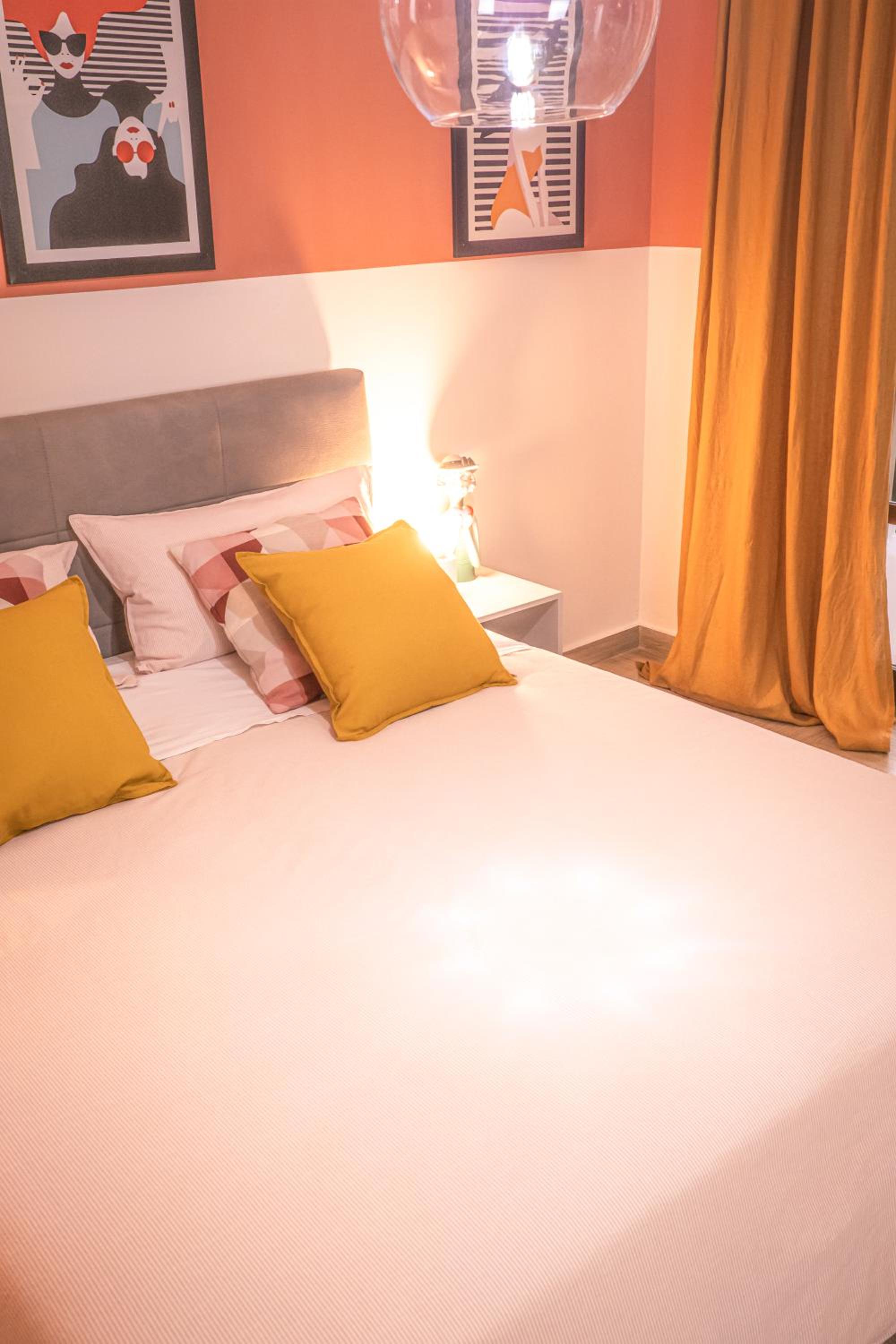 Double Room with Balcony (2 Adults + 1 Child) - Photo 14