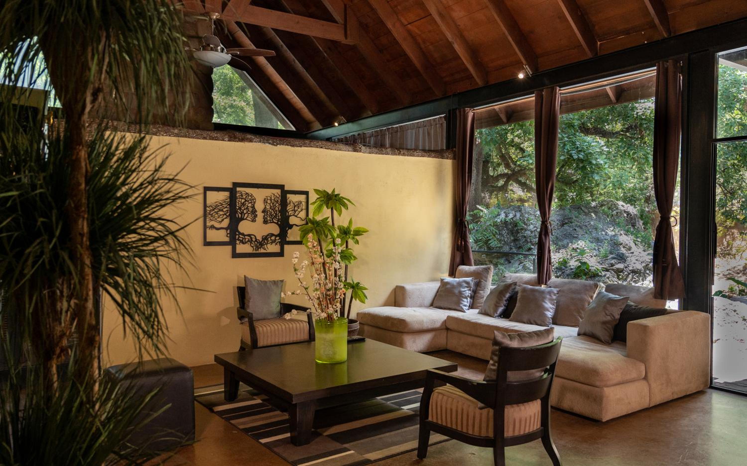 Three-Bedroom Chalet photo 1