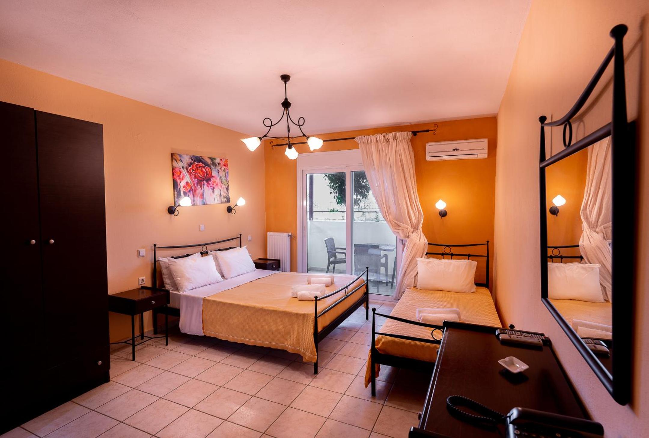 Economy Double Room - Photo 1