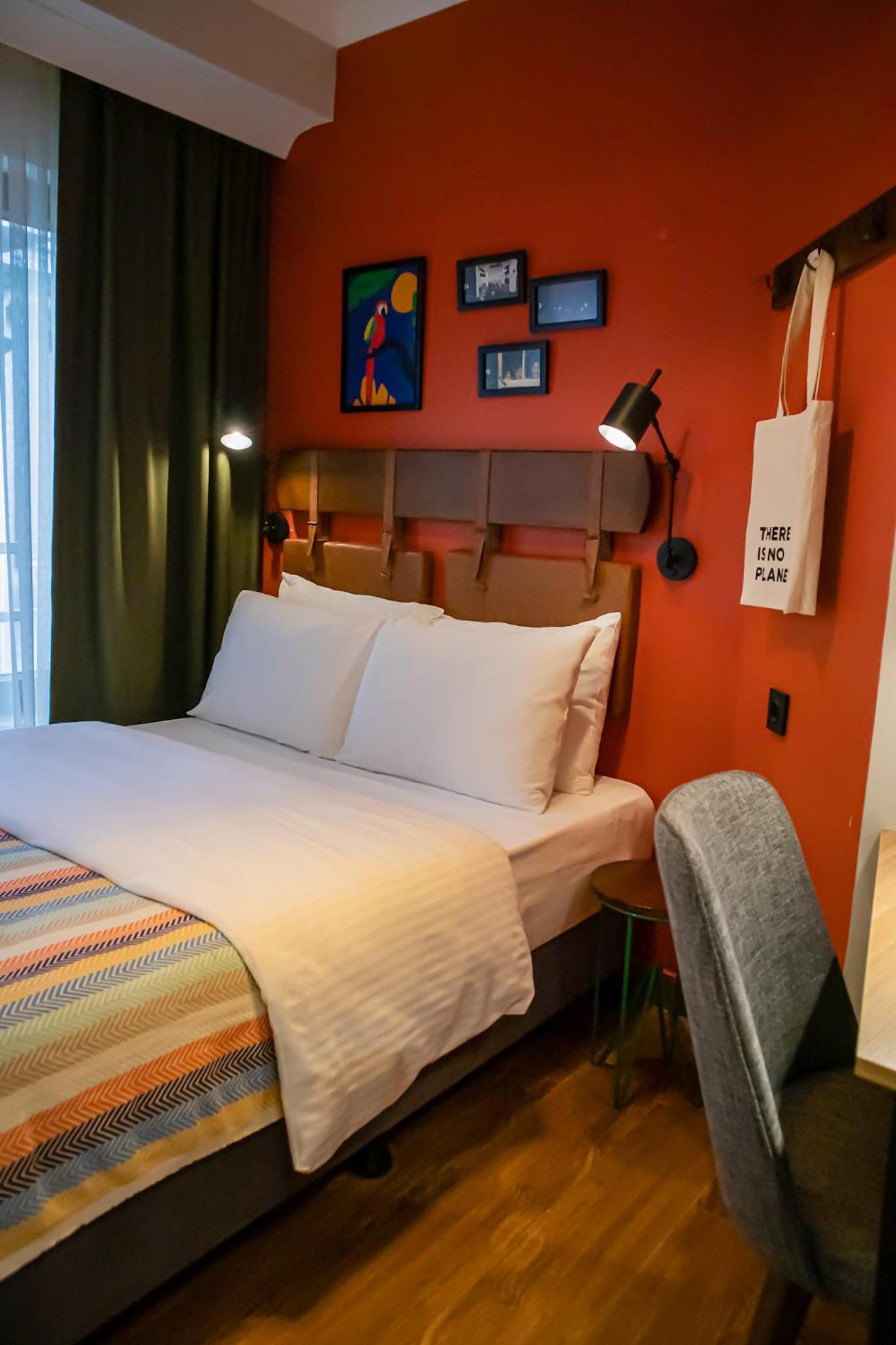 Small Double Room - Photo 6