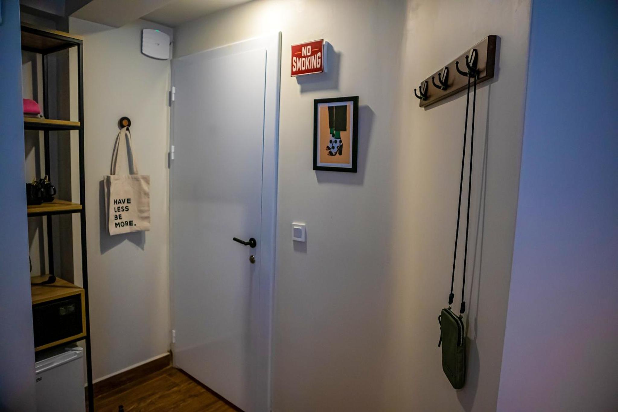 Standard Double Room - Photo 5