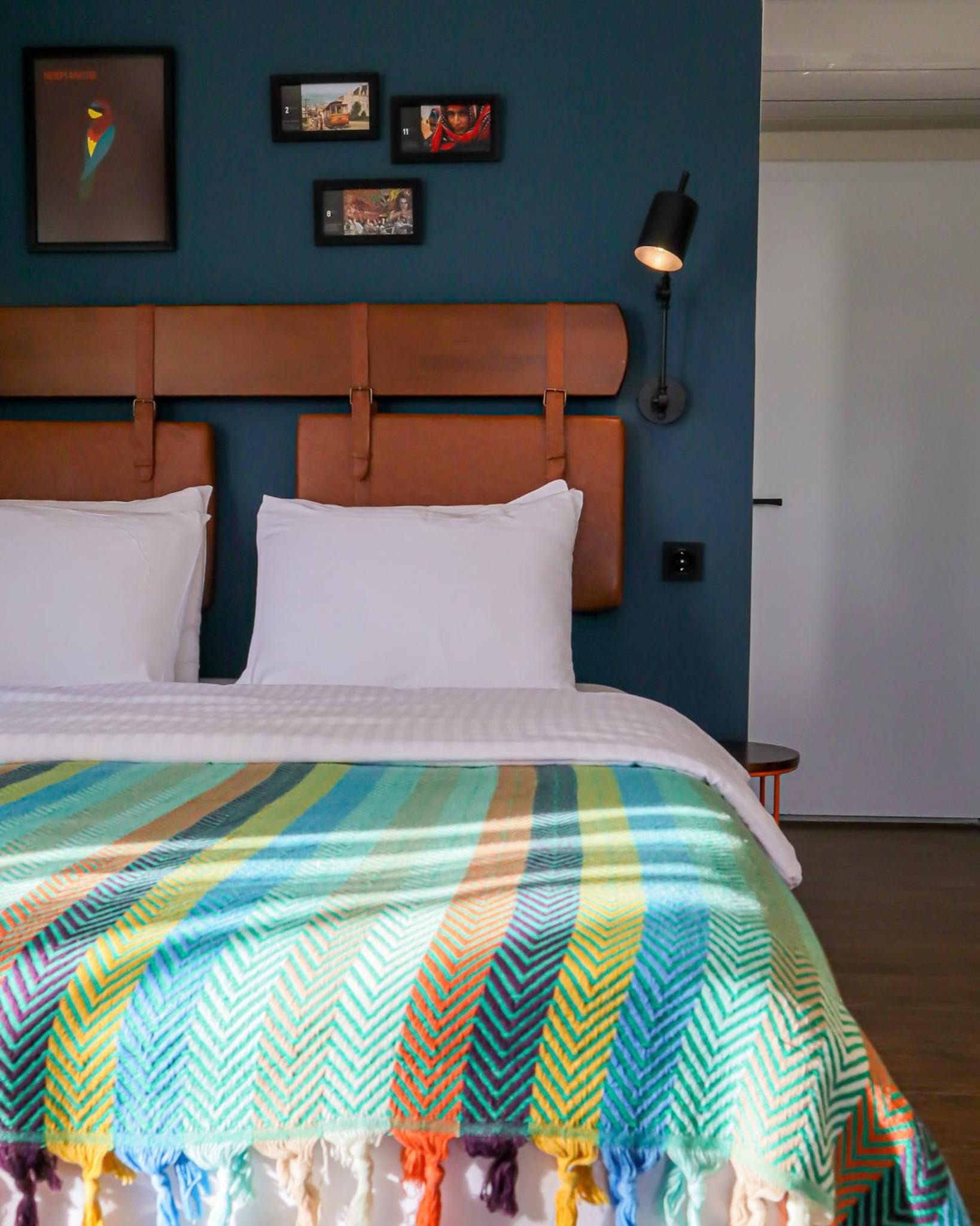 Large Double Room - Photo 1