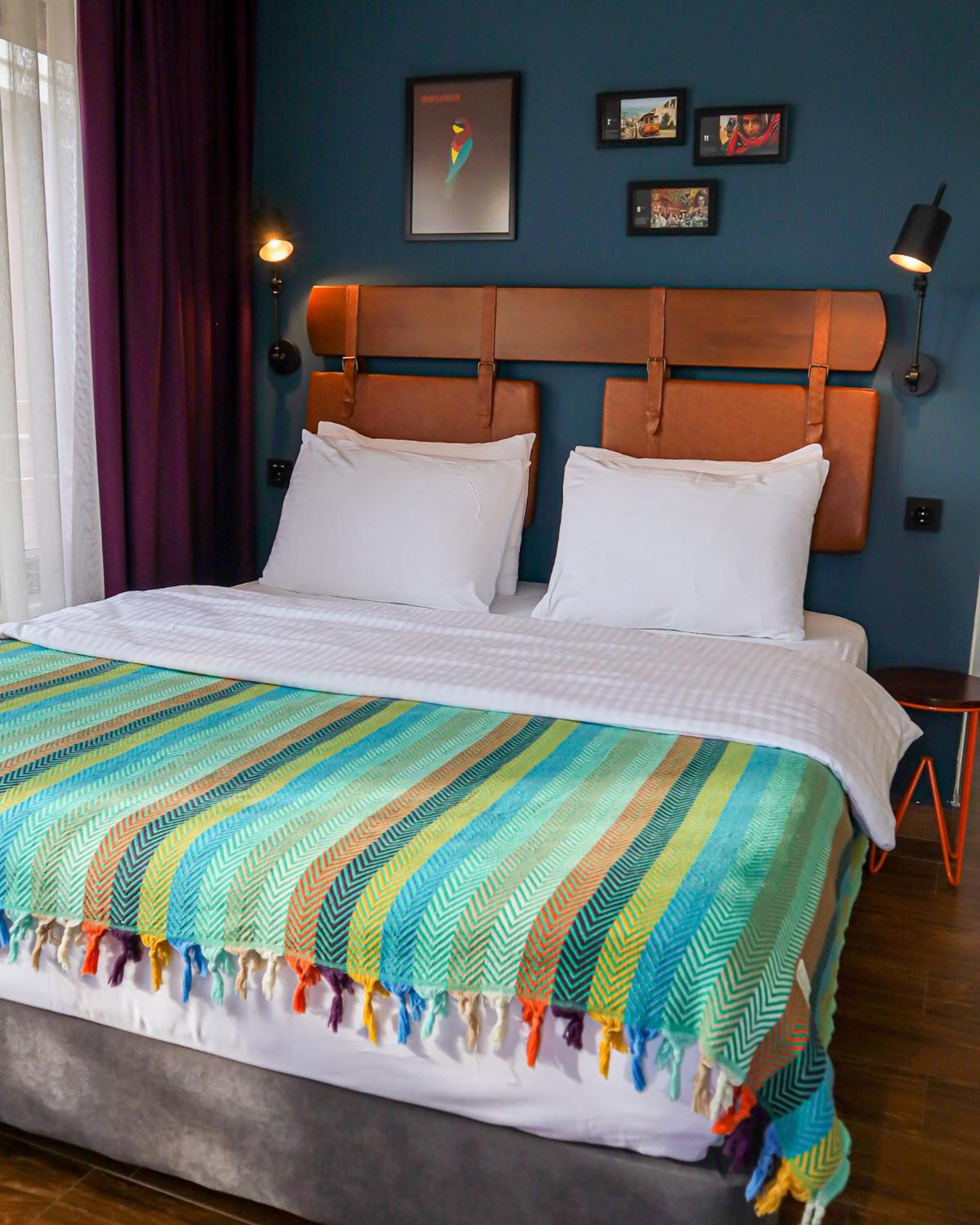 Large Double Room - Photo 3