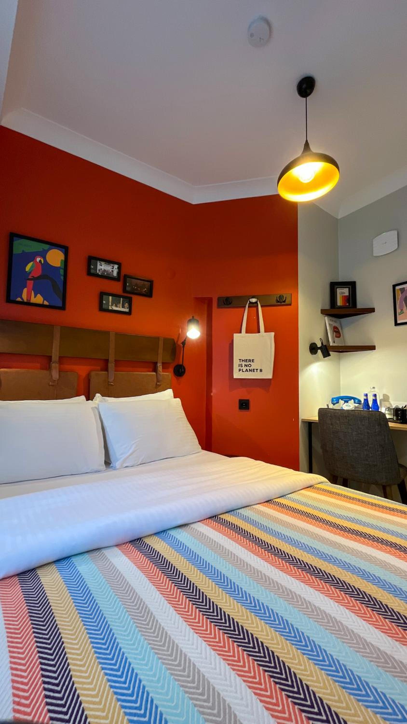 Small Double Room - Photo 5