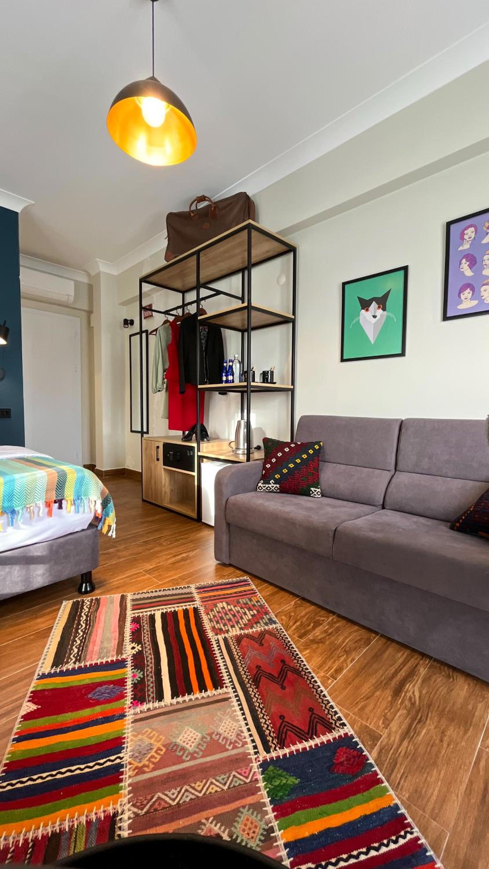 Large Double Room - Photo 12