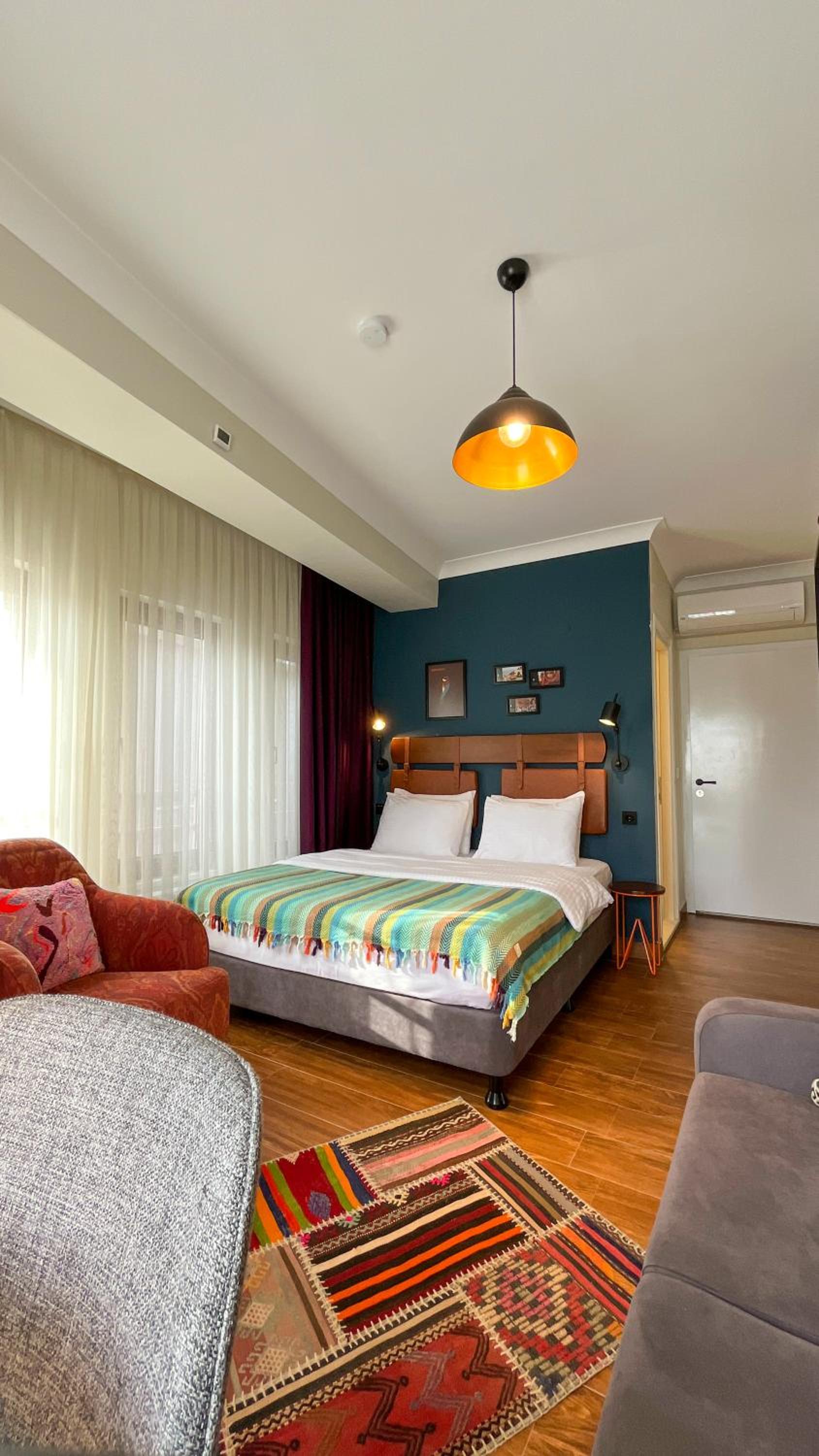 Large Double Room - Photo 4