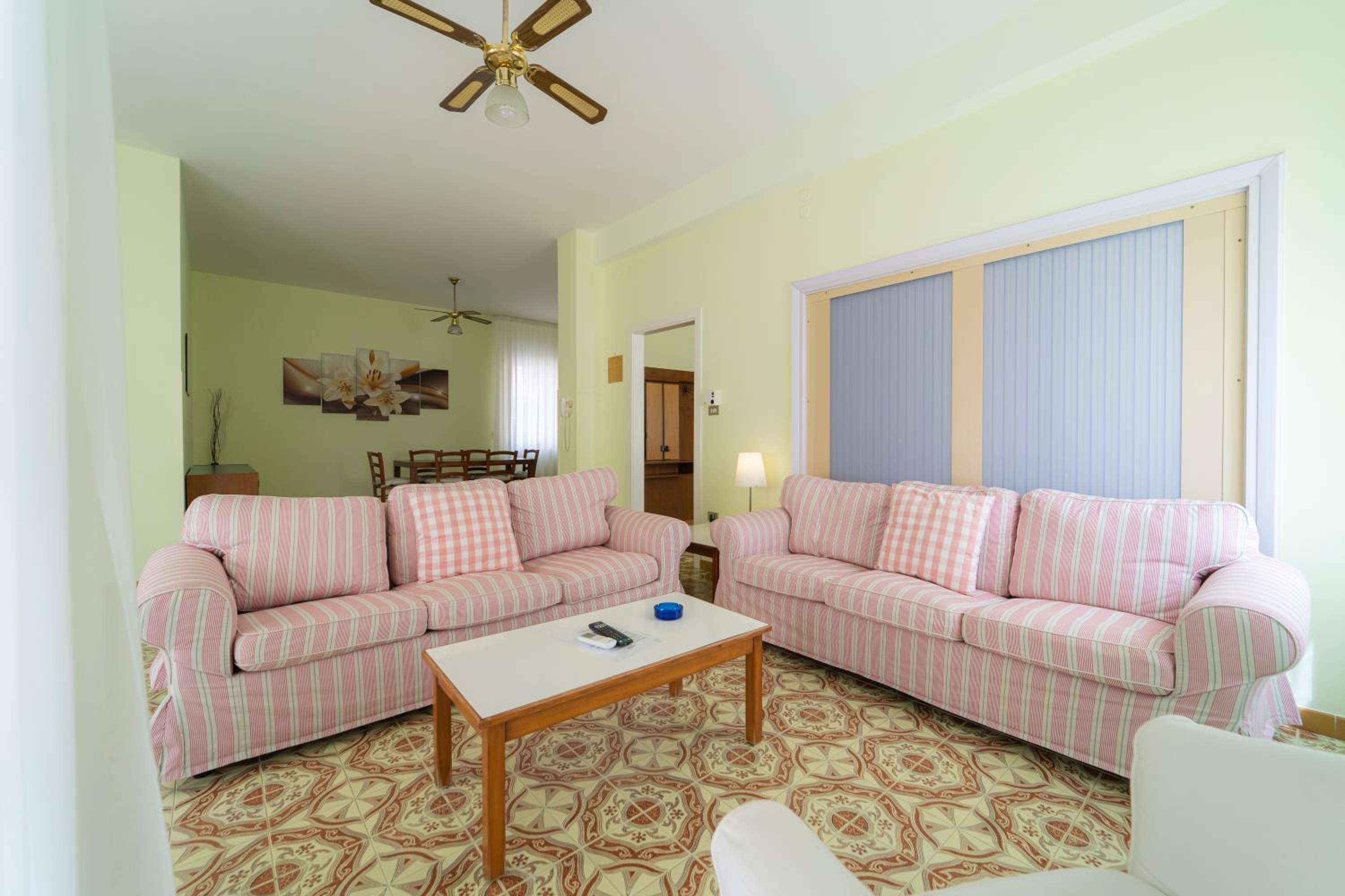 Two-Bedroom Apartment - Photo 6