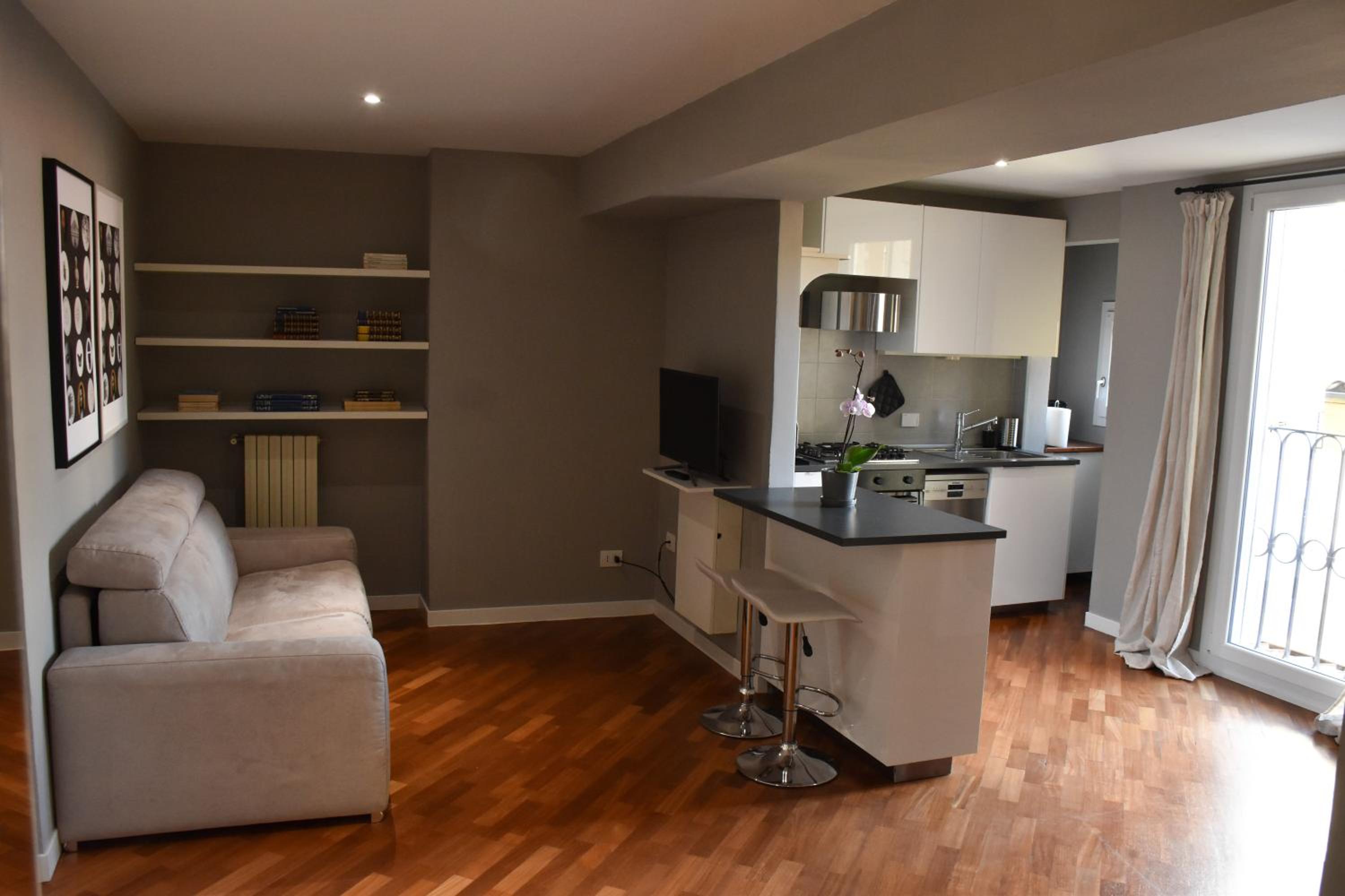 One-Bedroom Apartment