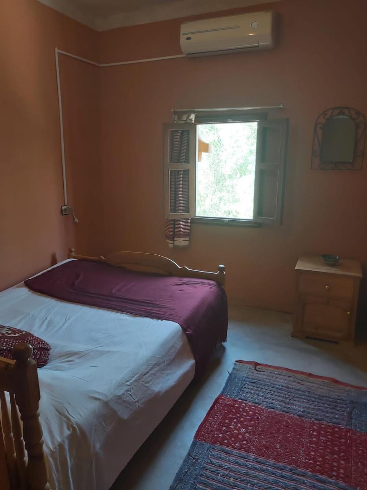 Double Room with Air Conditioning - Photo 2