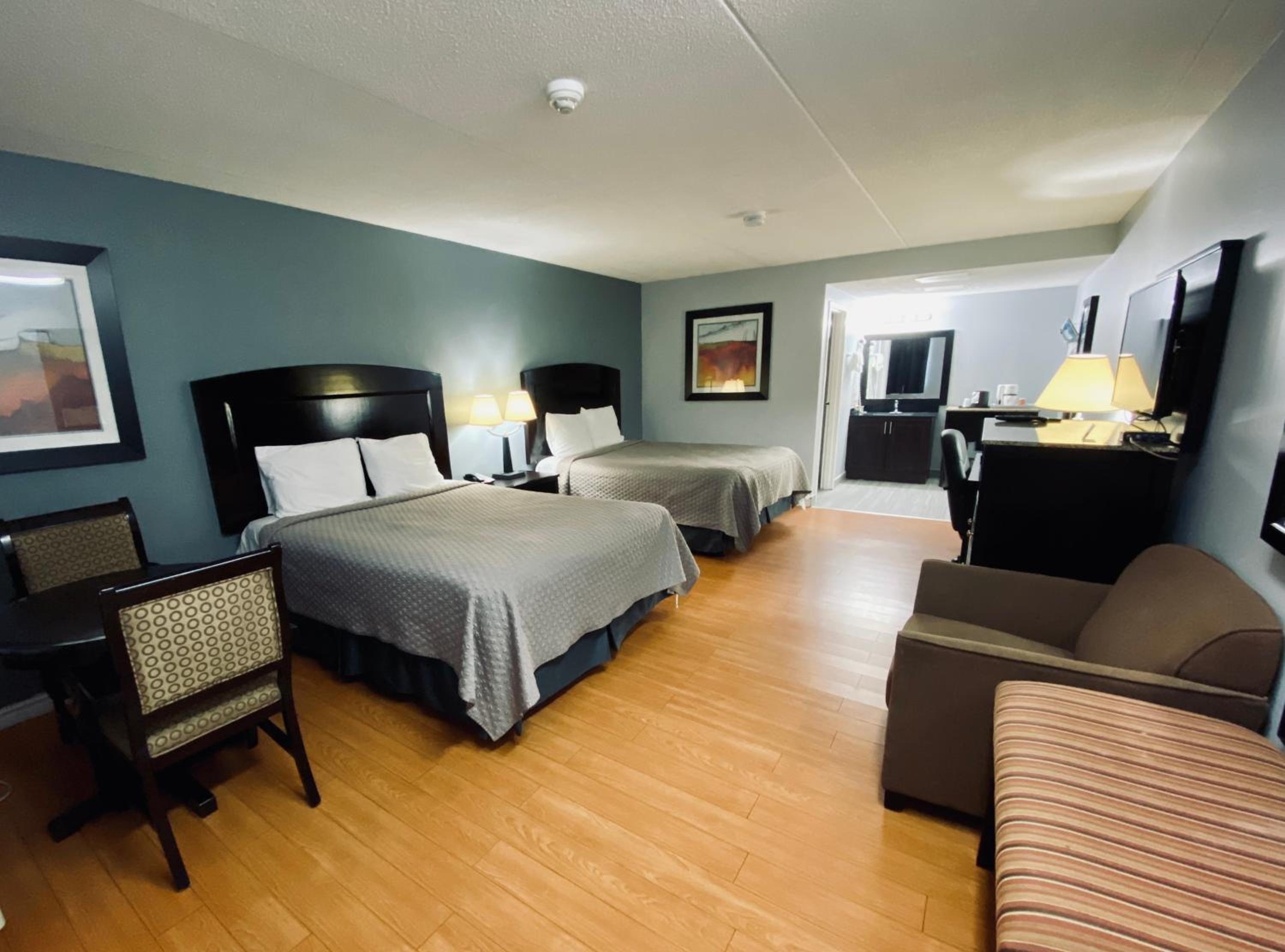 Standard Queen Room with Two Queen Beds - Non-Smoking