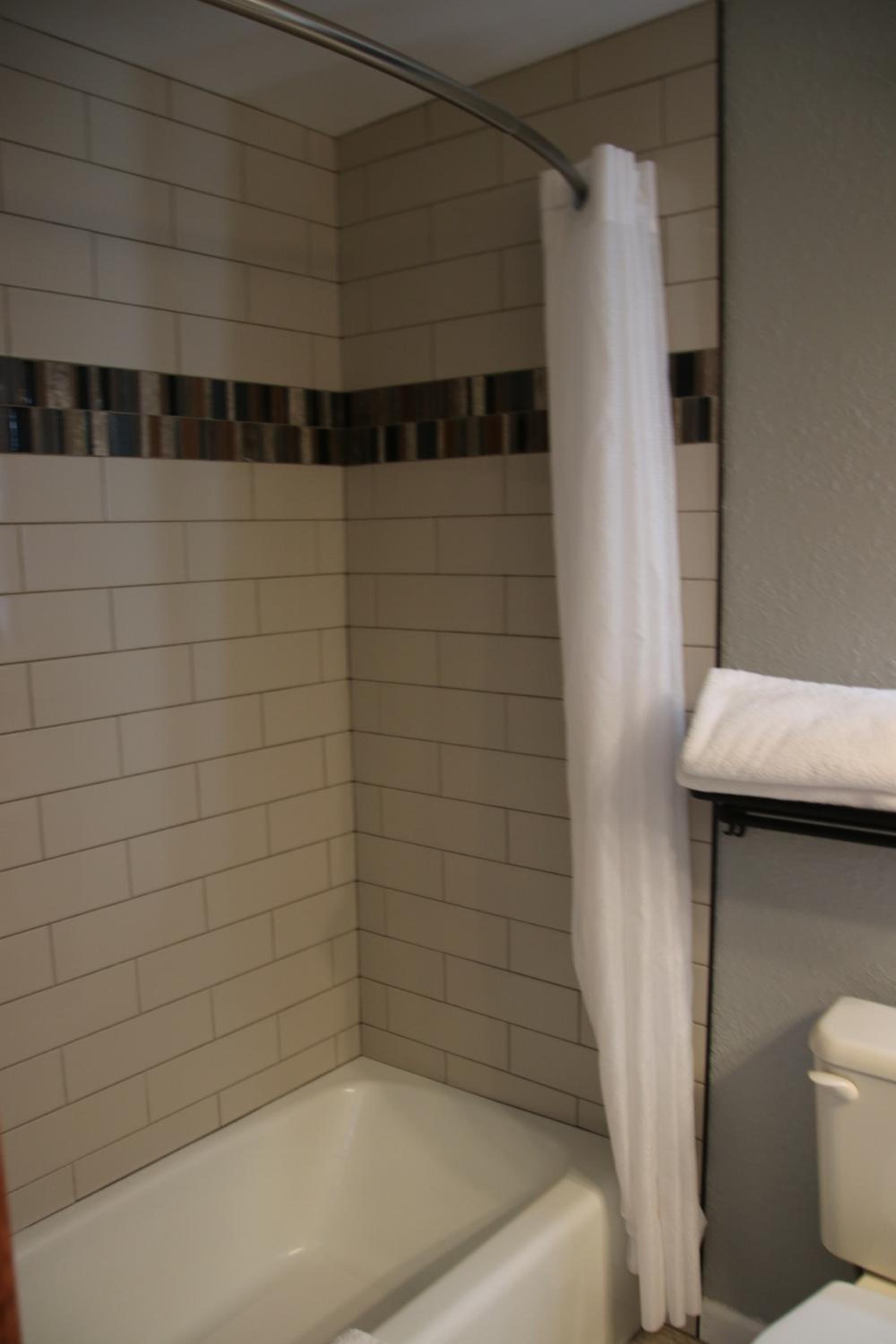 Standard Queen Room - Photo 2