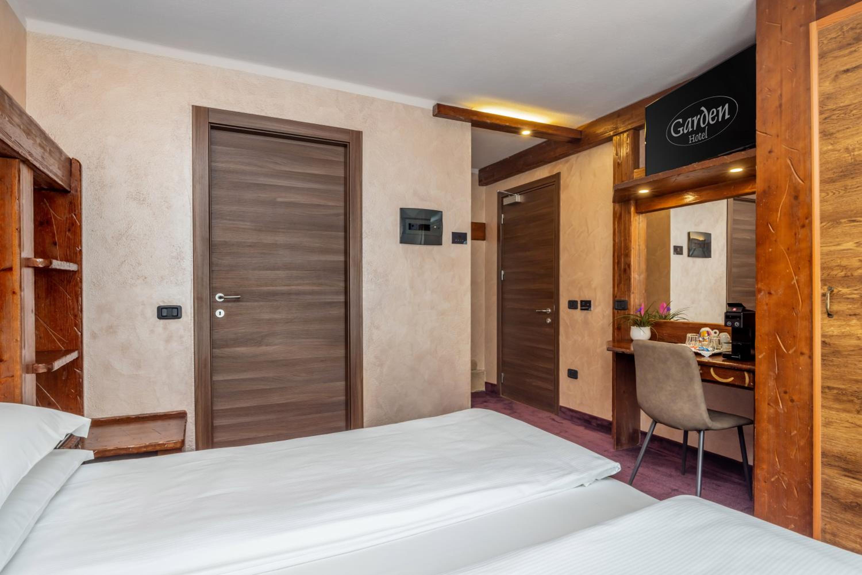 Superior Double Room - Photo 9
