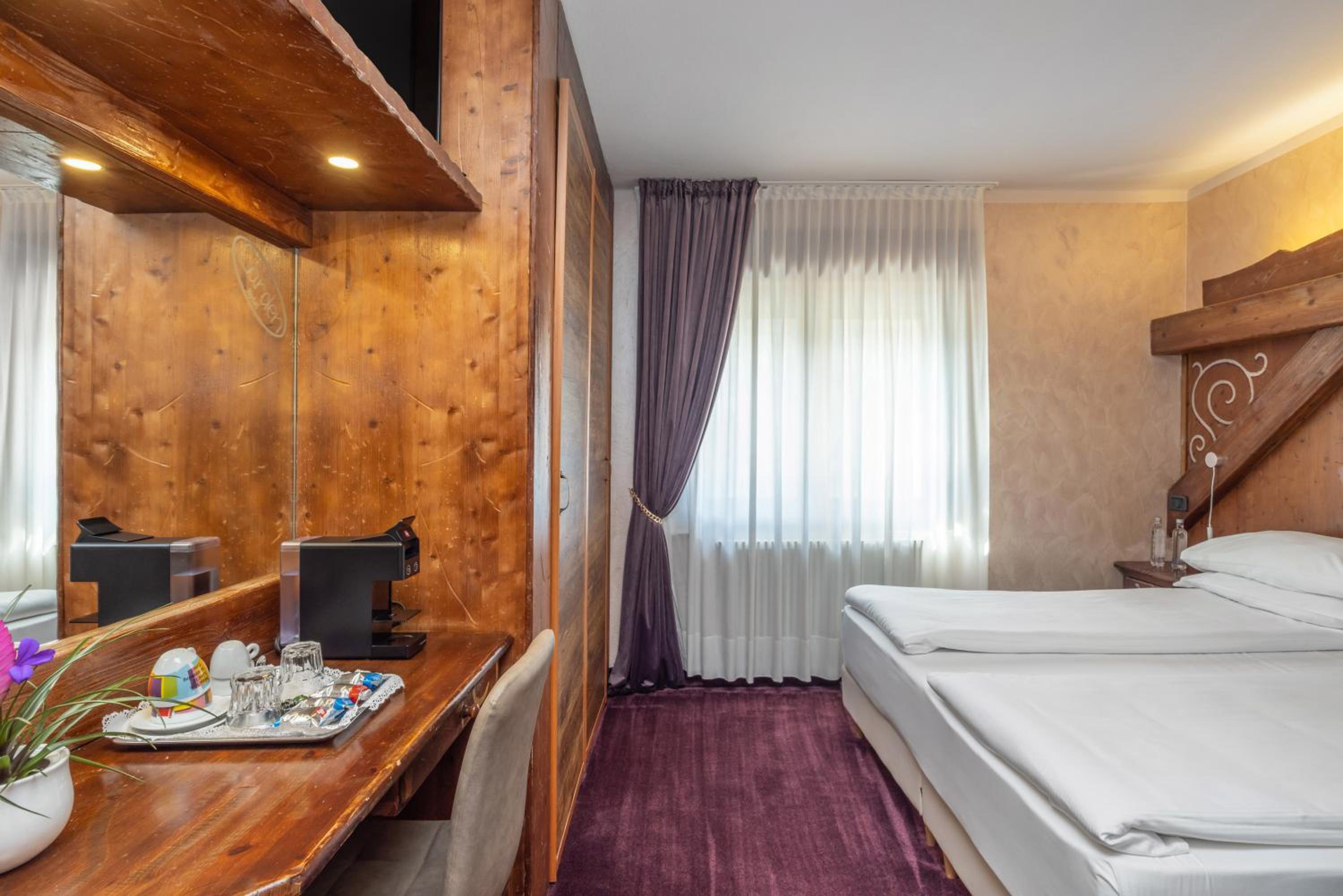 Superior Double Room - Photo 12